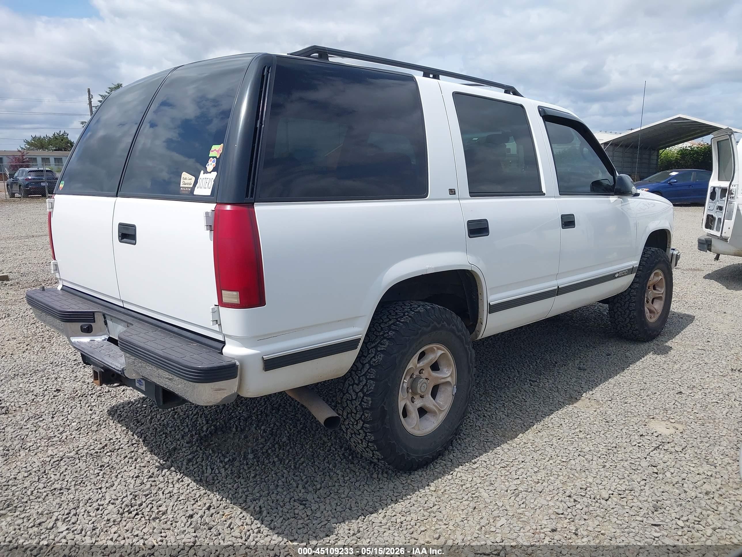 1997 Chevrolet Tahoe Ls White vin: 1GNEK13R3VJ327291