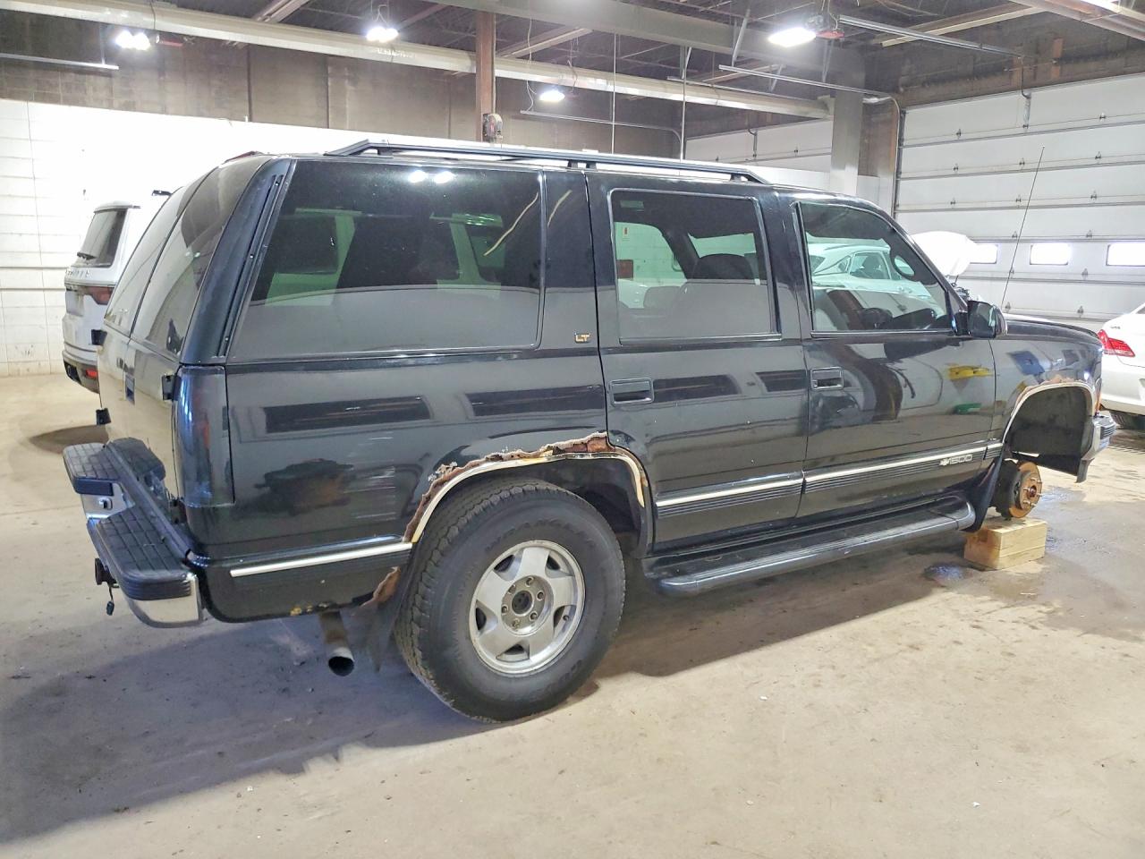 1997 Chevrolet Tahoe K1500 Черный vin: 1GNEK13R3VJ370819