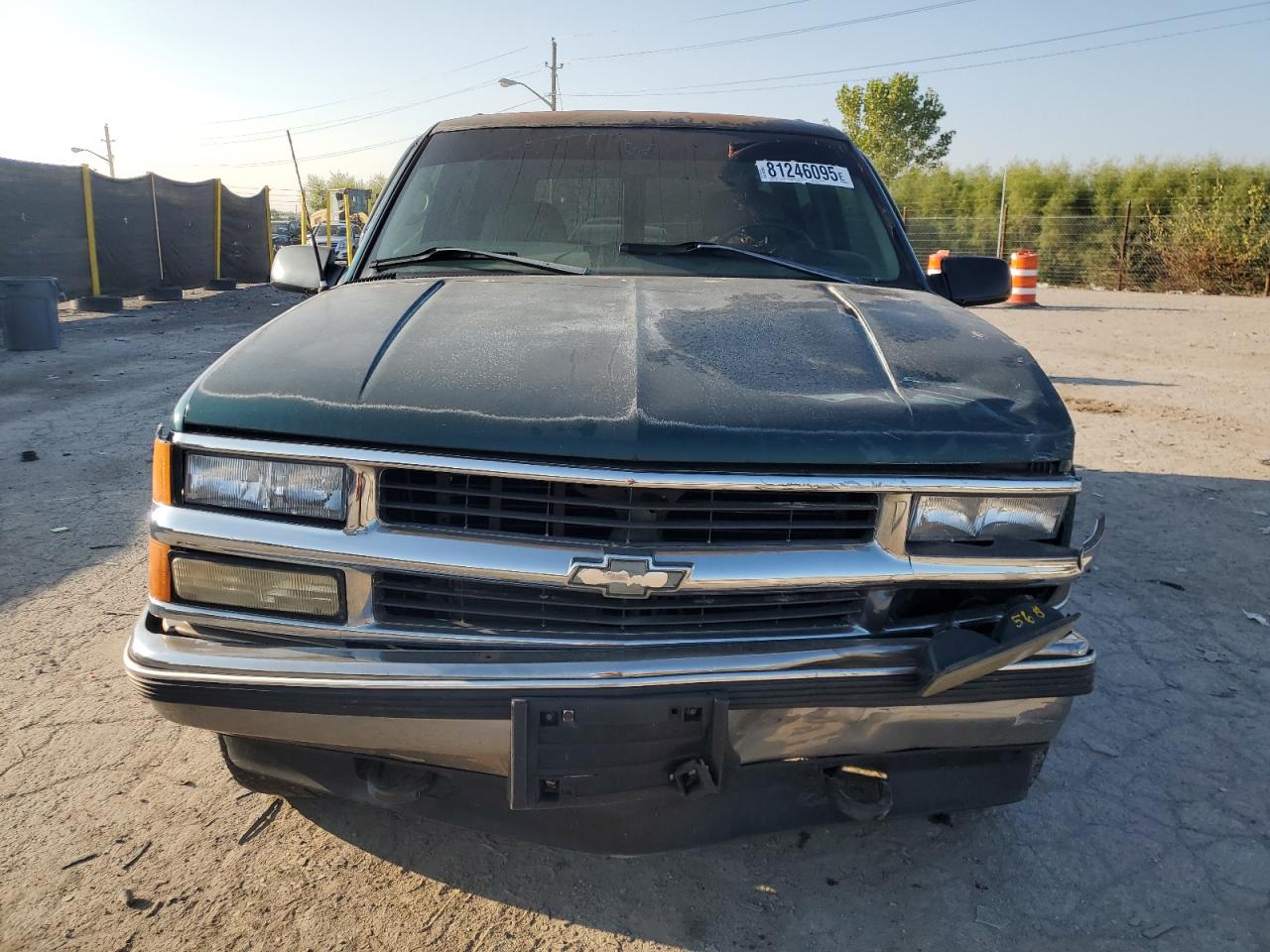 1998 Chevrolet Tahoe K1500 Green vin: 1GNEK13R3WJ313456