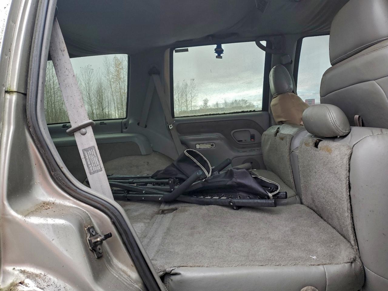 1998 Chevrolet Tahoe K1500 Gold vin: 1GNEK13R3WJ315854