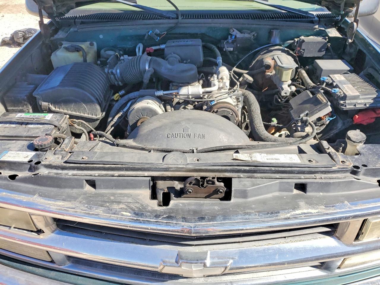 1998 Chevrolet Tahoe K1500 Зеленый vin: 1GNEK13R3WR108060
