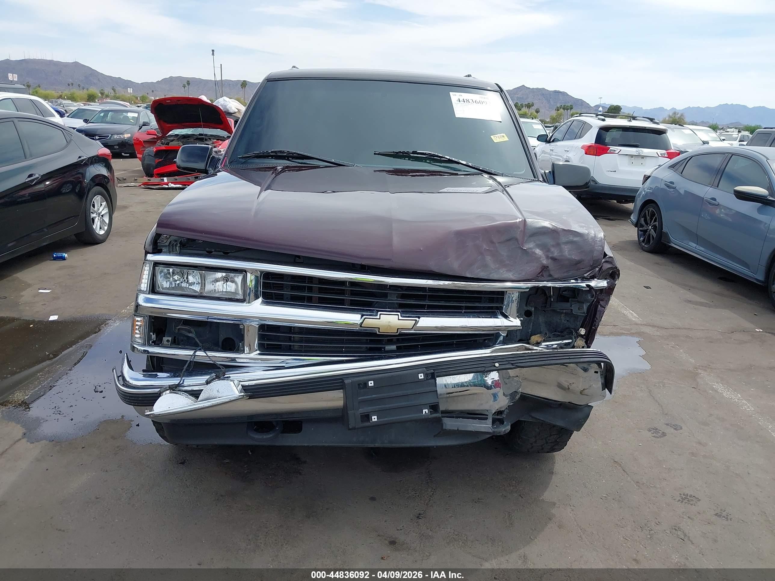 1996 Chevrolet Tahoe K1500 Maroon vin: 1GNEK13R4TJ318550