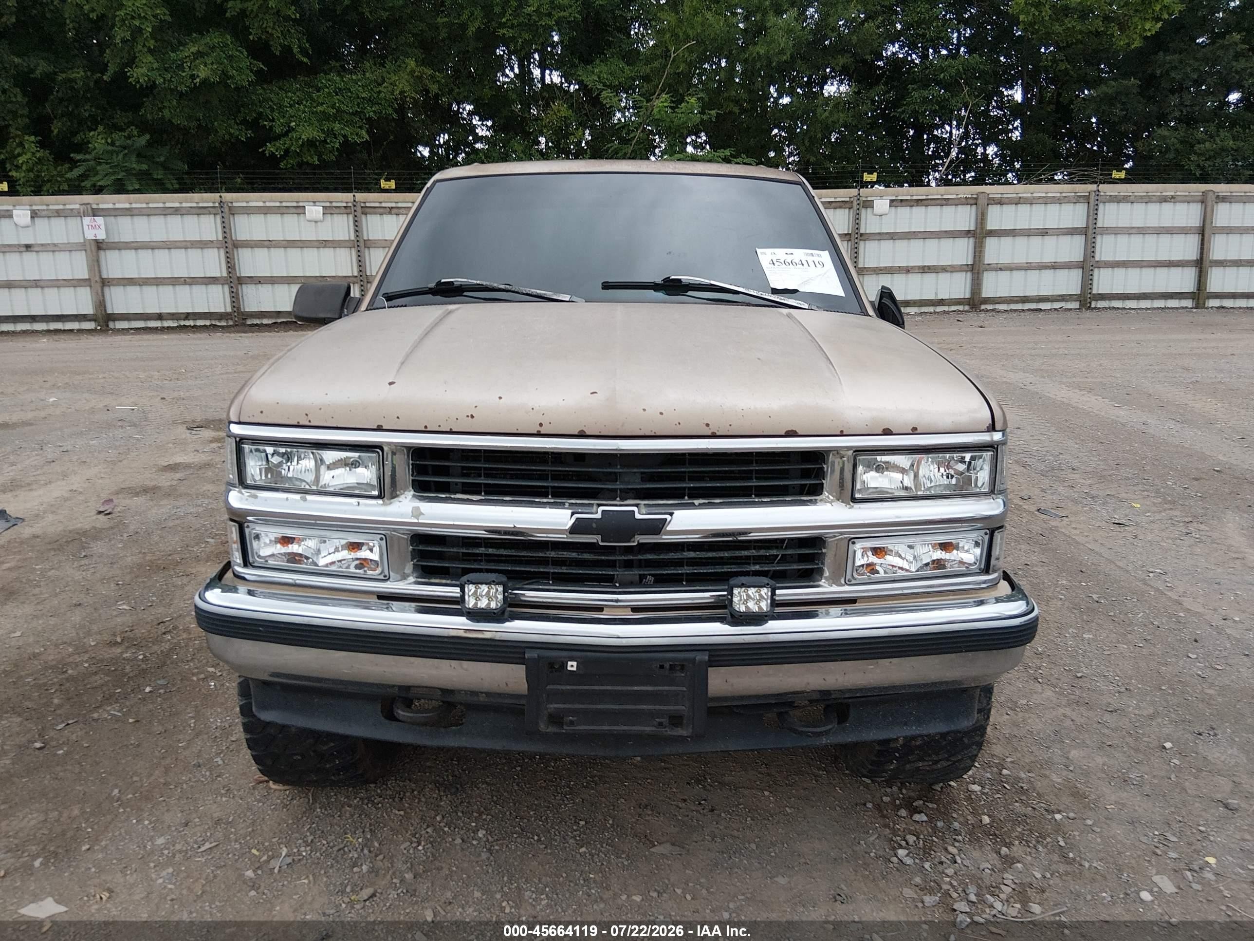 1996 Chevrolet Tahoe K1500 Gold vin: 1GNEK13R4TJ369112