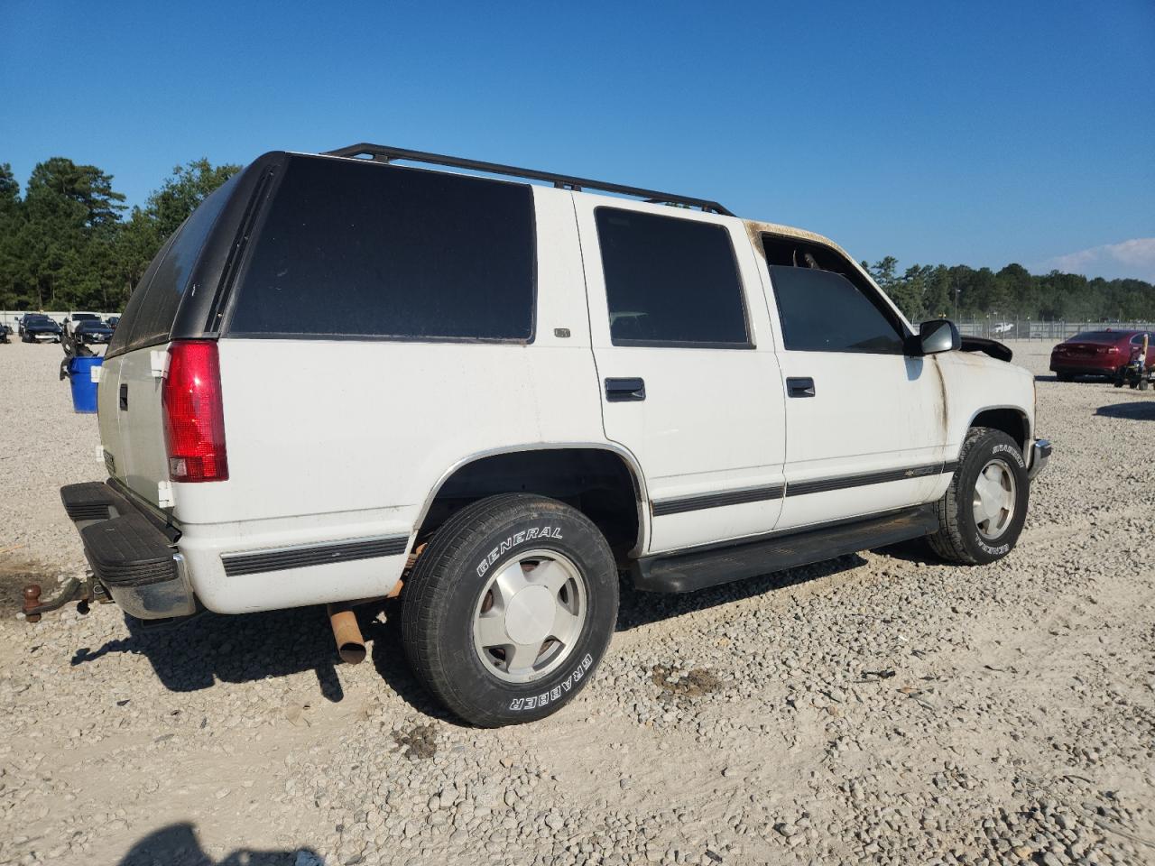 1996 Chevrolet Tahoe K1500 Белый vin: 1GNEK13R4TJ383043