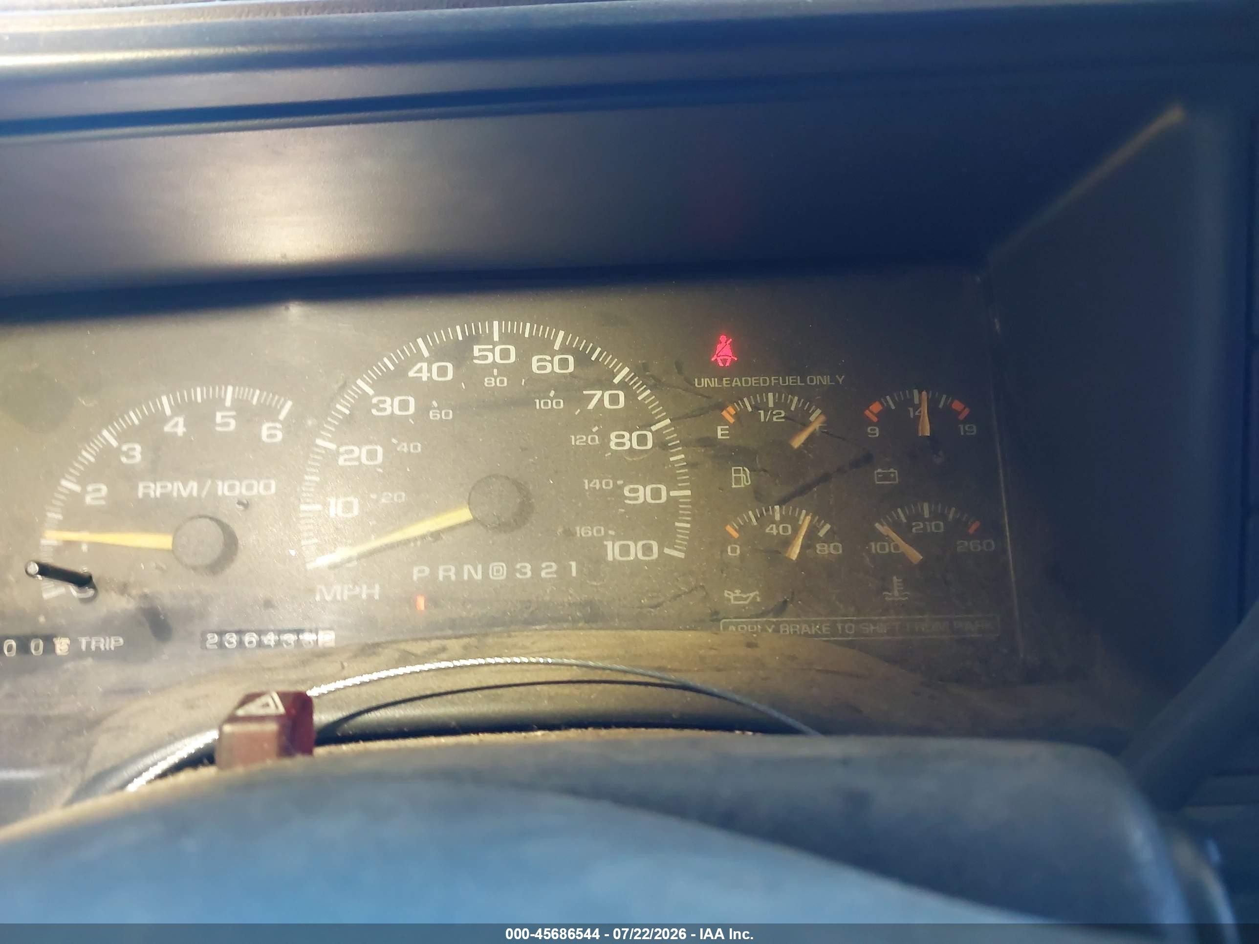 1998 Chevrolet Tahoe Ls White vin: 1GNEK13R4WJ316754