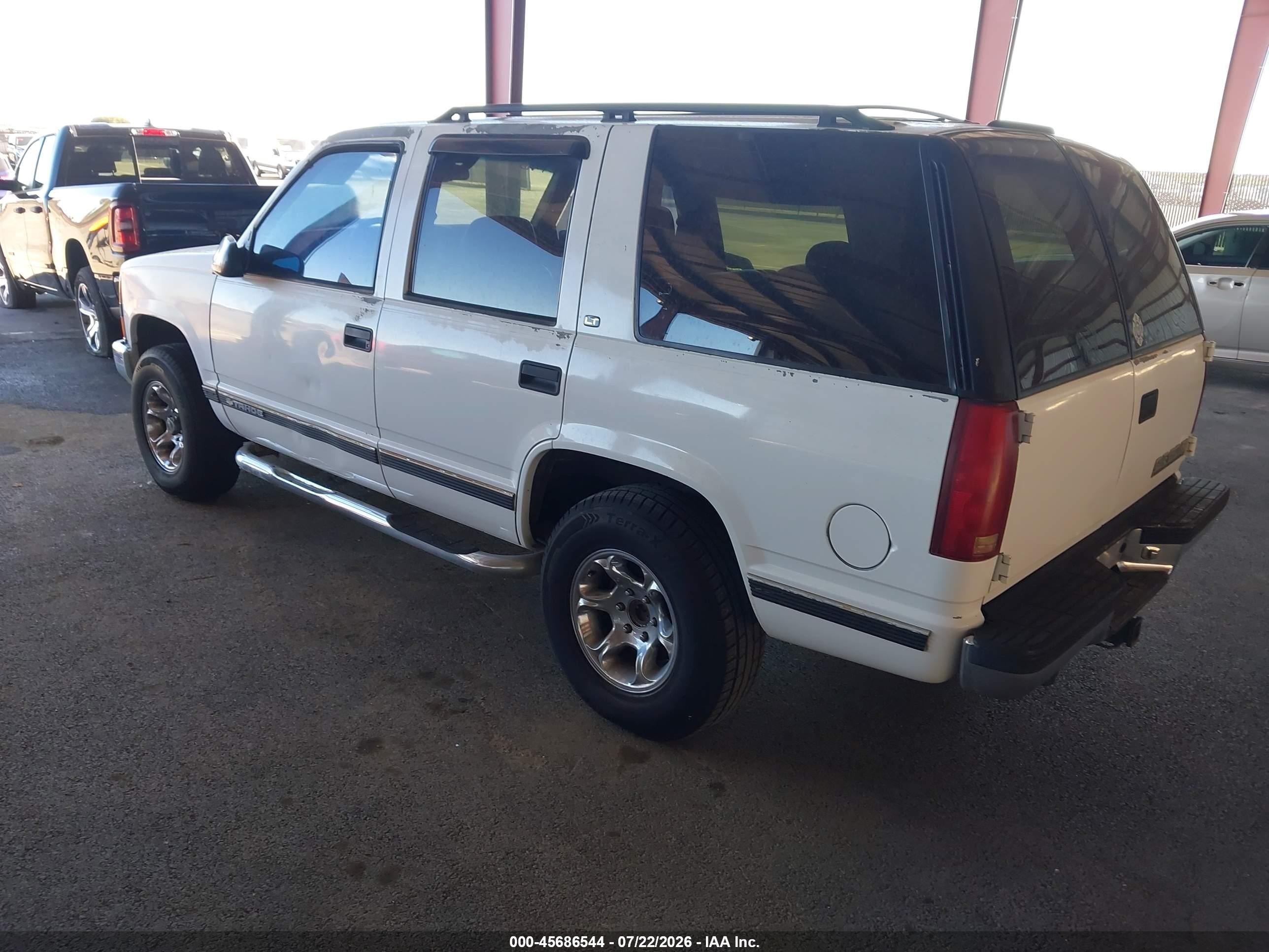1998 Chevrolet Tahoe Ls White vin: 1GNEK13R4WJ316754