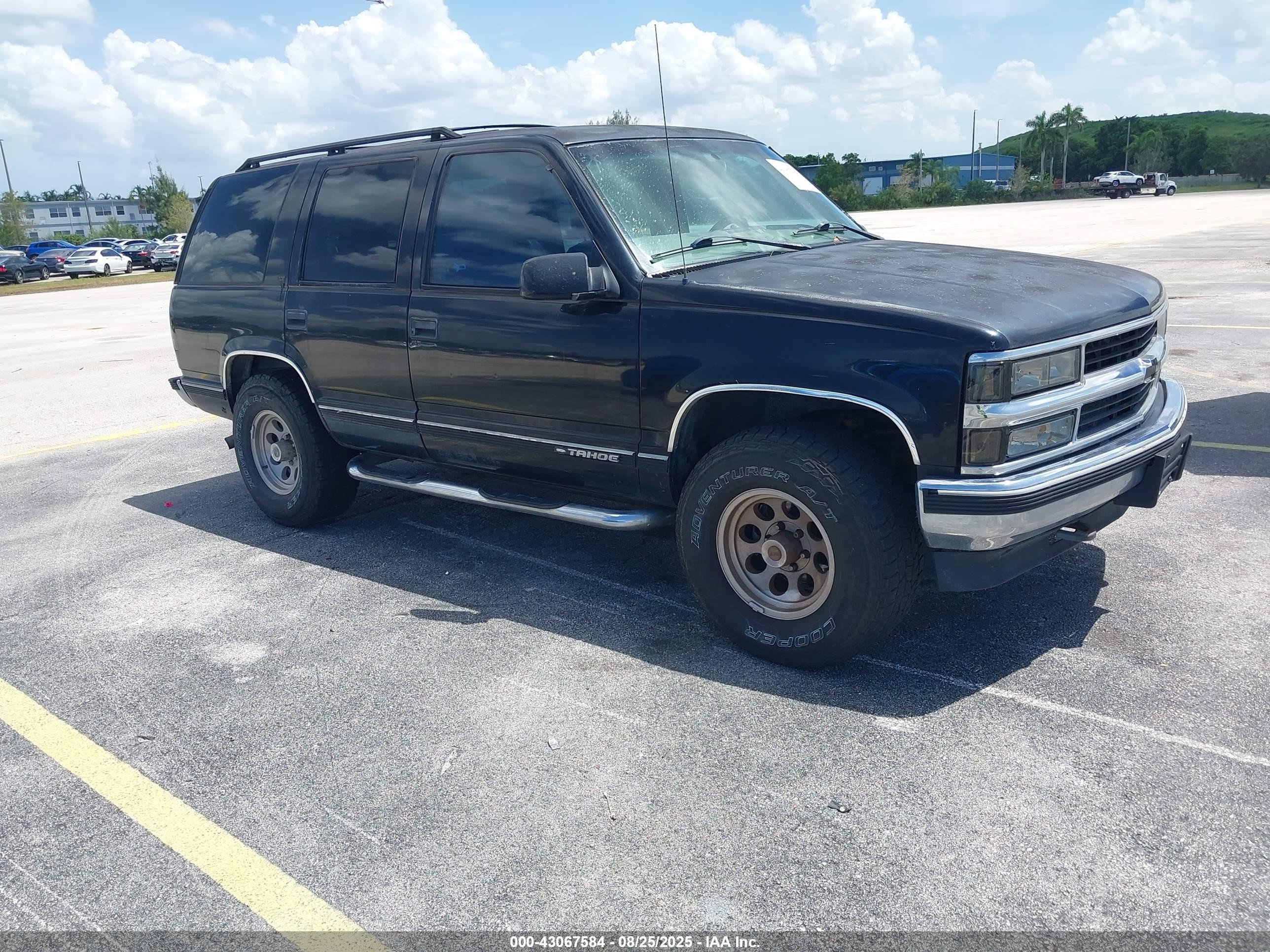 1998 Chevrolet Tahoe Ls Black vin: 1GNEK13R4WR110917