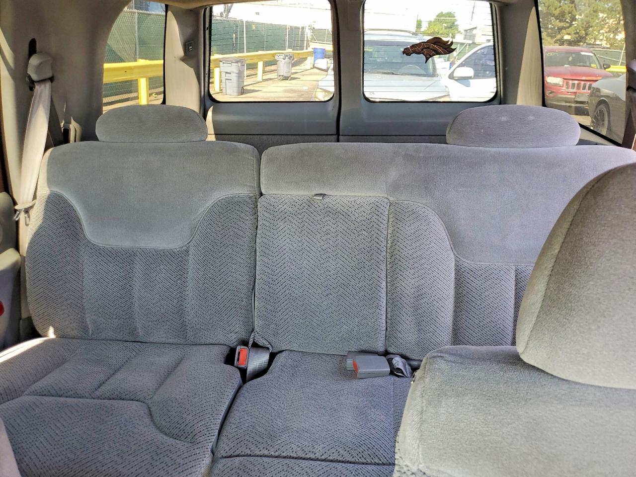 1999 Chevrolet Tahoe K1500 Burgundy vin: 1GNEK13R4XJ532640