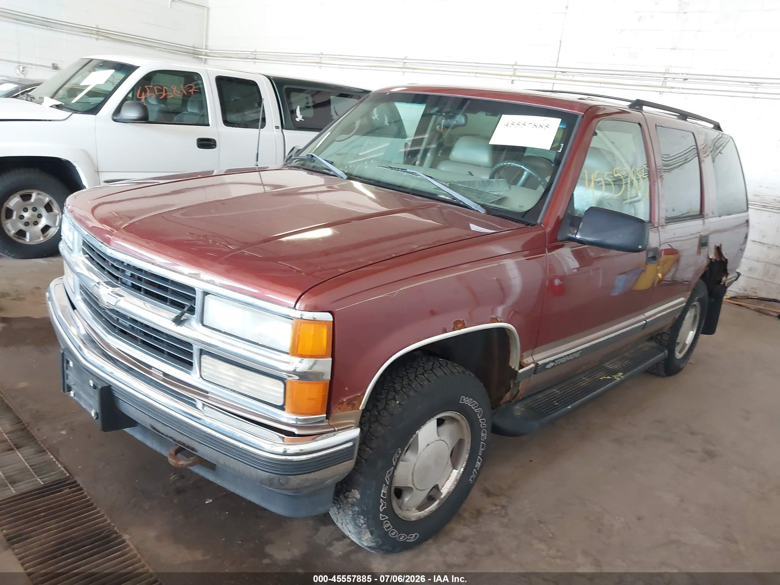 1998 Chevrolet Tahoe Ls Burgundy vin: 1GNEK13R5WR131940