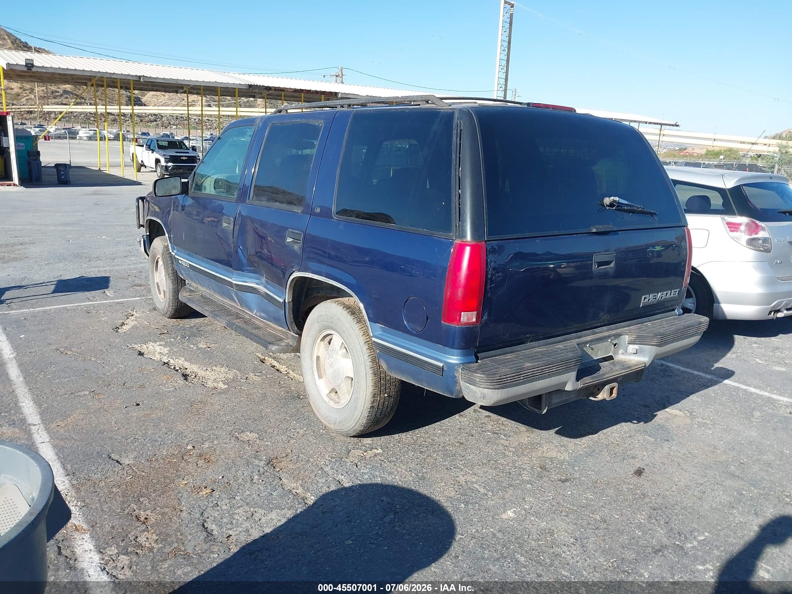 1997 Chevrolet Tahoe Ls Blue vin: 1GNEK13R6VJ326233