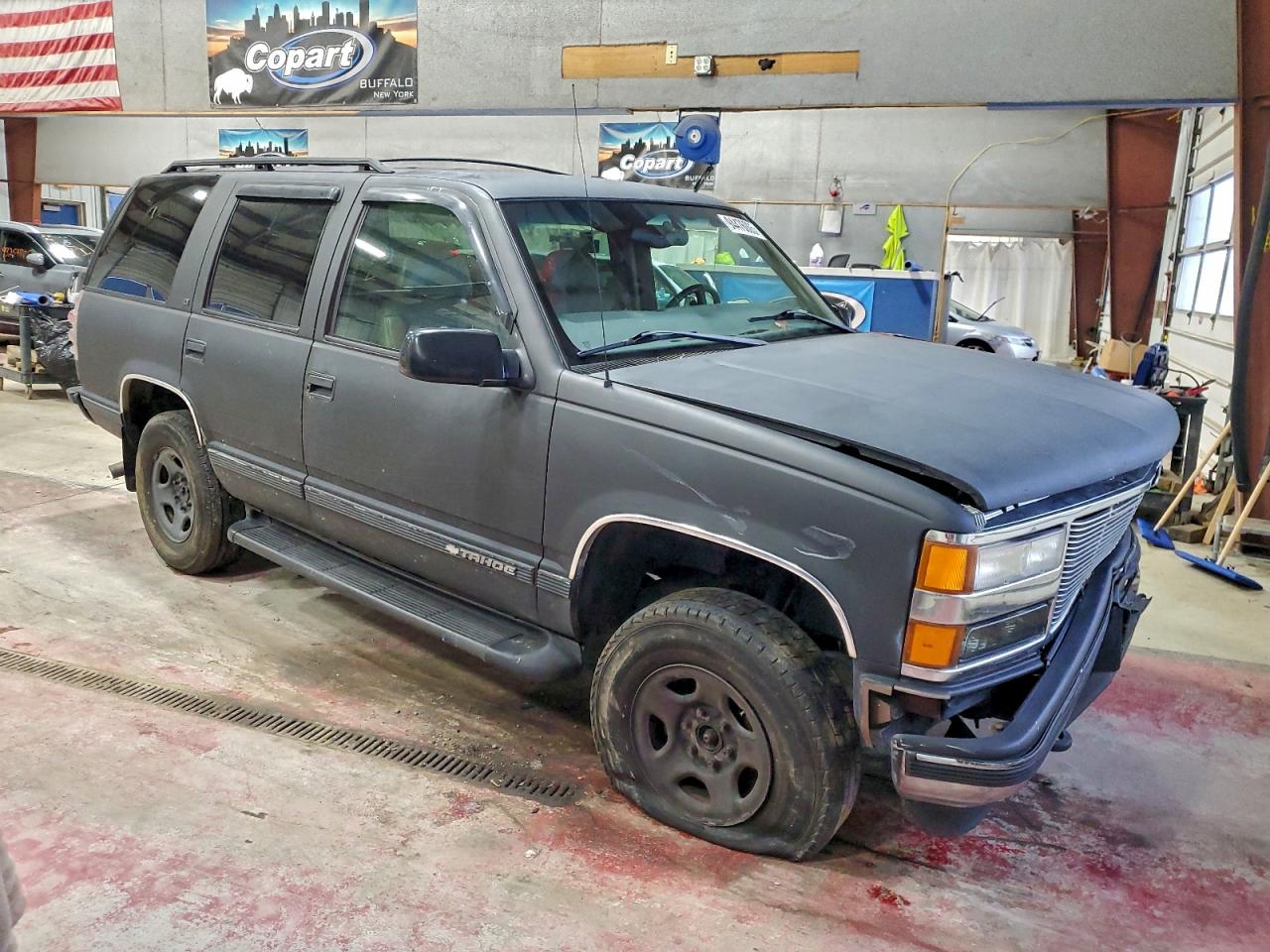 1998 Chevrolet Tahoe K1500 Черный vin: 1GNEK13R6WJ329053