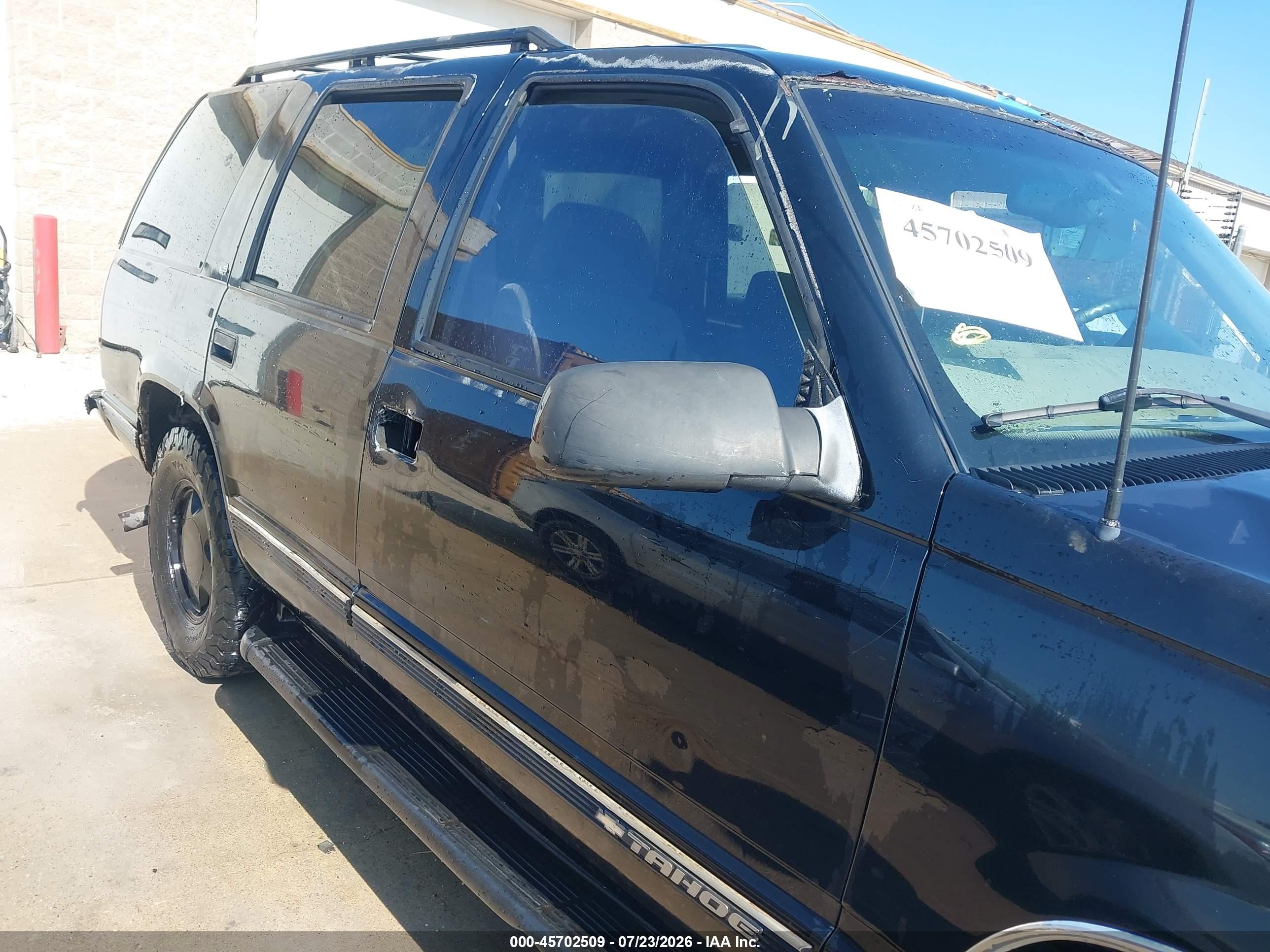 1998 Chevrolet Tahoe Ls Черный vin: 1GNEK13R6WJ375076