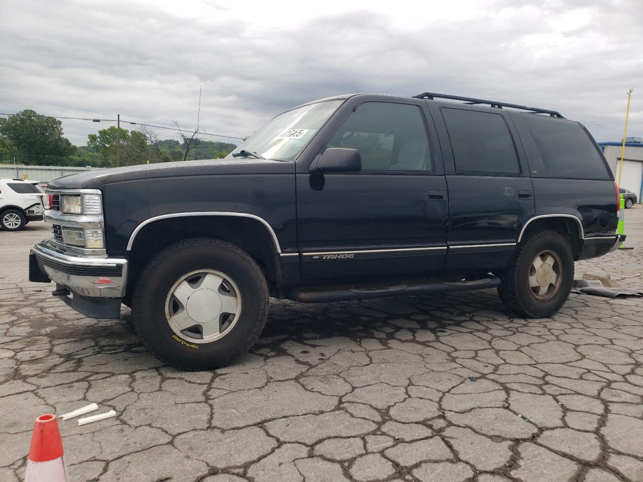 1998 Chevrolet Tahoe K1500 Black vin: 1GNEK13R6WR122504