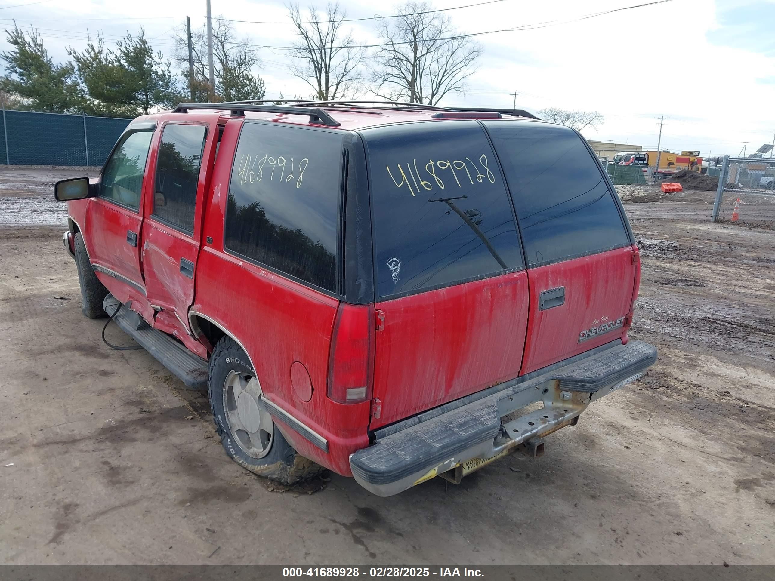 1999 Chevrolet Tahoe Ls Красный vin: 1GNEK13R6XJ343987