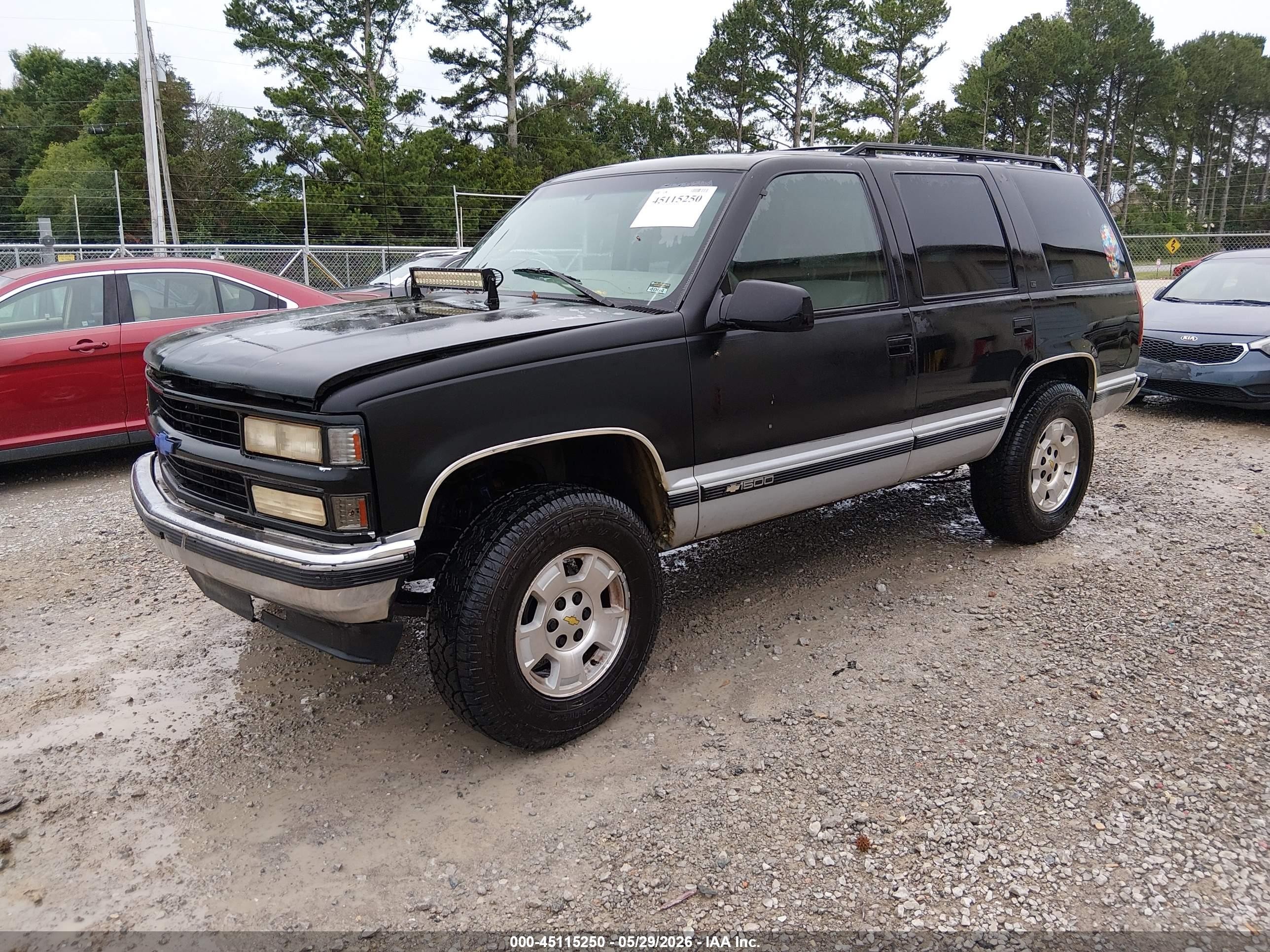 1996 Chevrolet Tahoe K1500 Черный vin: 1GNEK13R7TJ342812