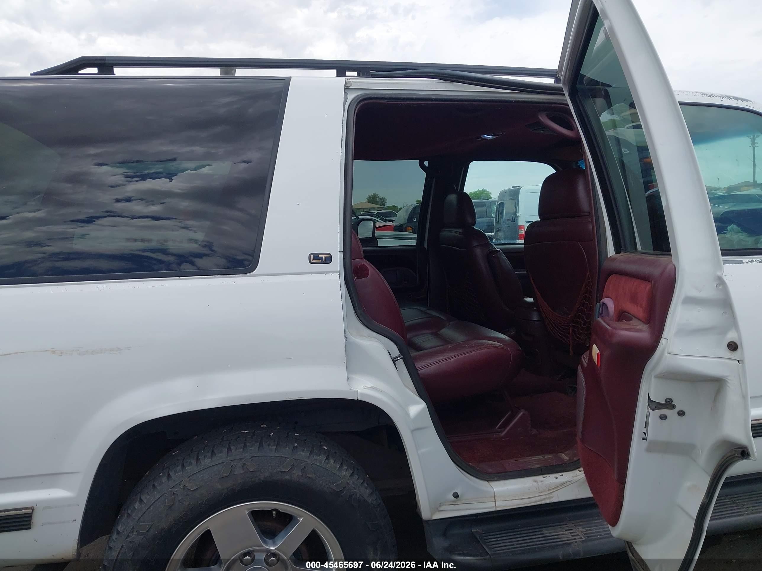 1997 Chevrolet Tahoe Ls White vin: 1GNEK13R7VJ431265