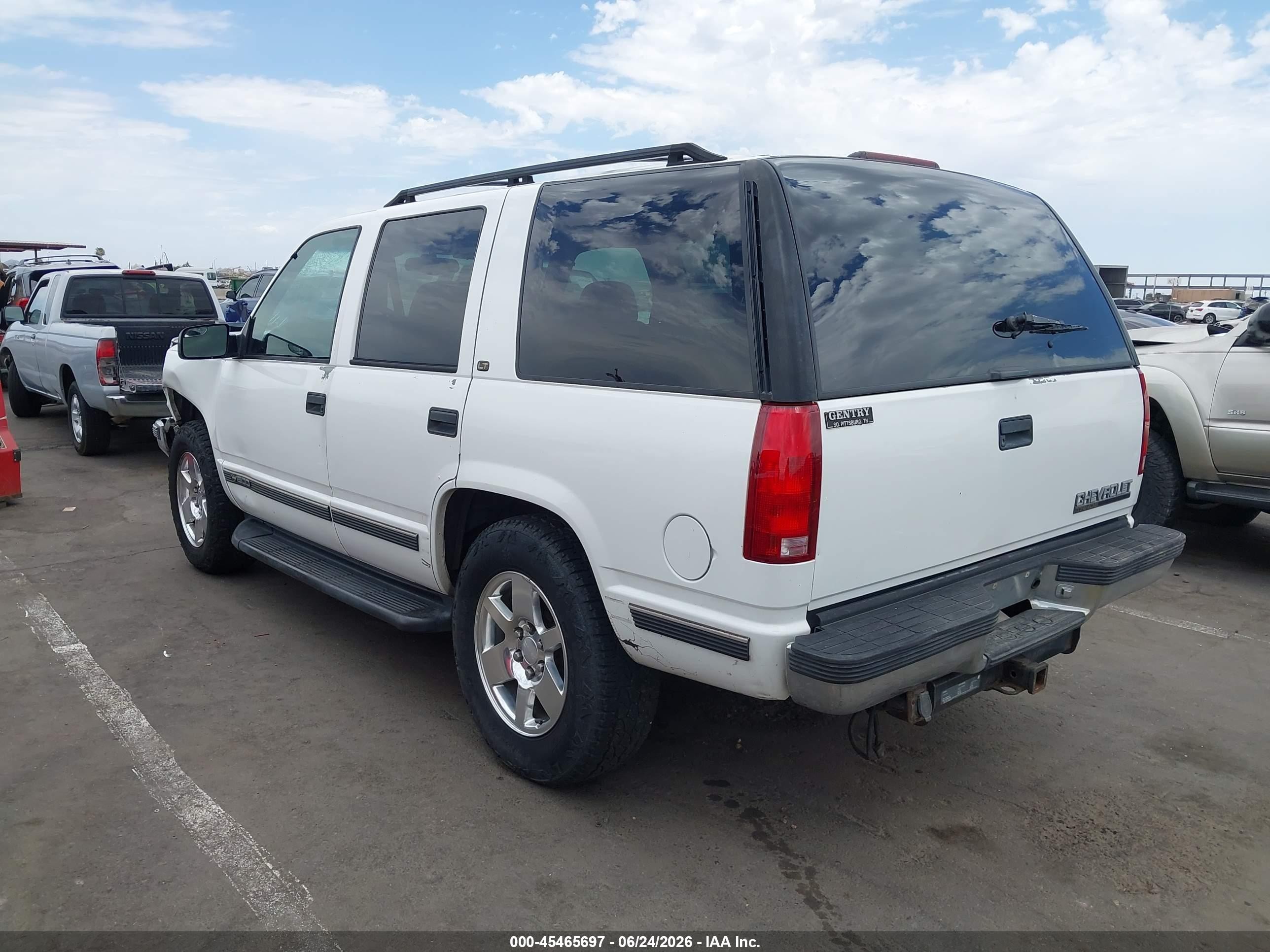 1997 Chevrolet Tahoe Ls White vin: 1GNEK13R7VJ431265