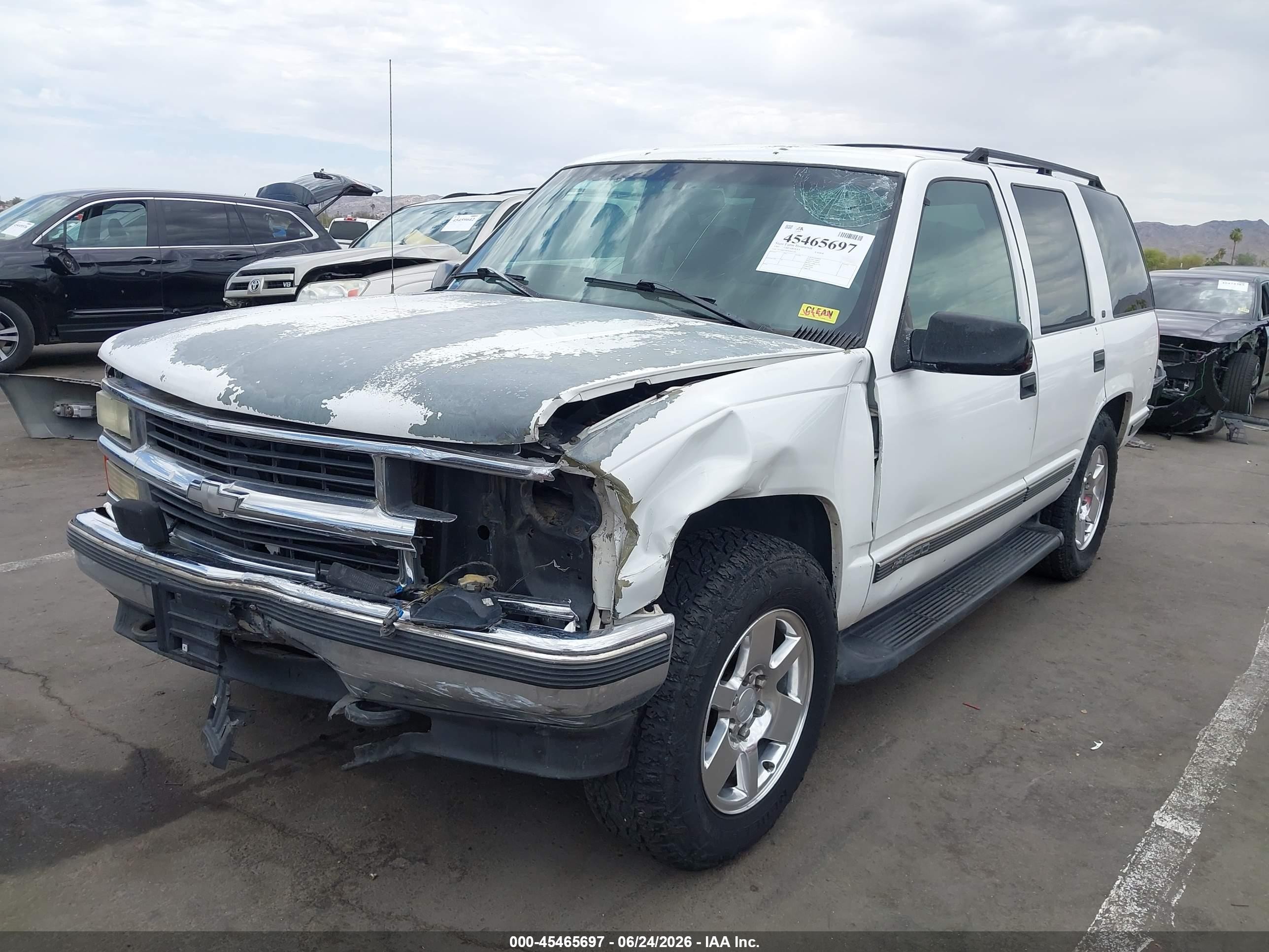 1997 Chevrolet Tahoe Ls White vin: 1GNEK13R7VJ431265