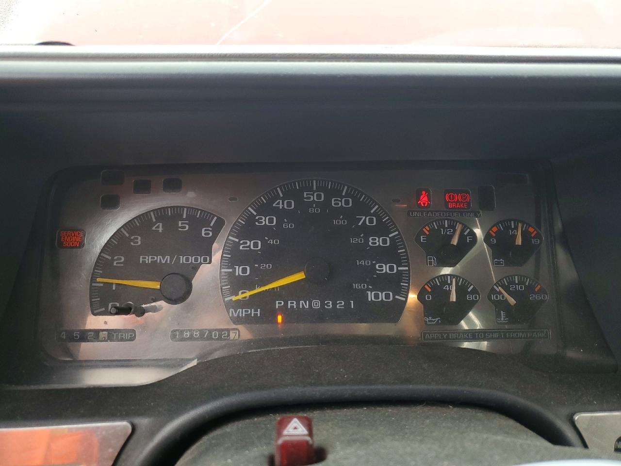 1998 Chevrolet Tahoe K1500 Red vin: 1GNEK13R7WJ338778