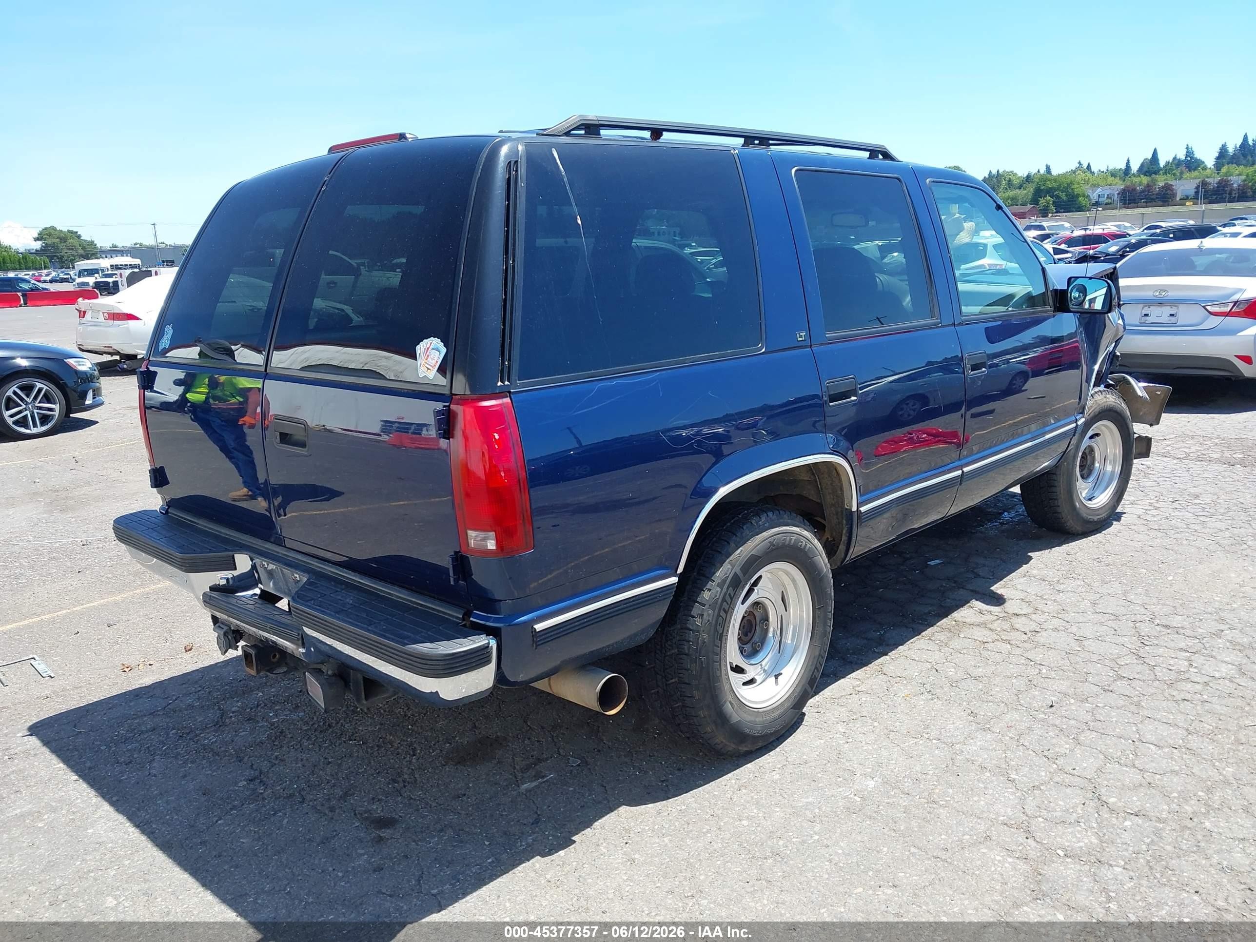 1996 Chevrolet Tahoe K1500 Blue vin: 1GNEK13R8TJ306868
