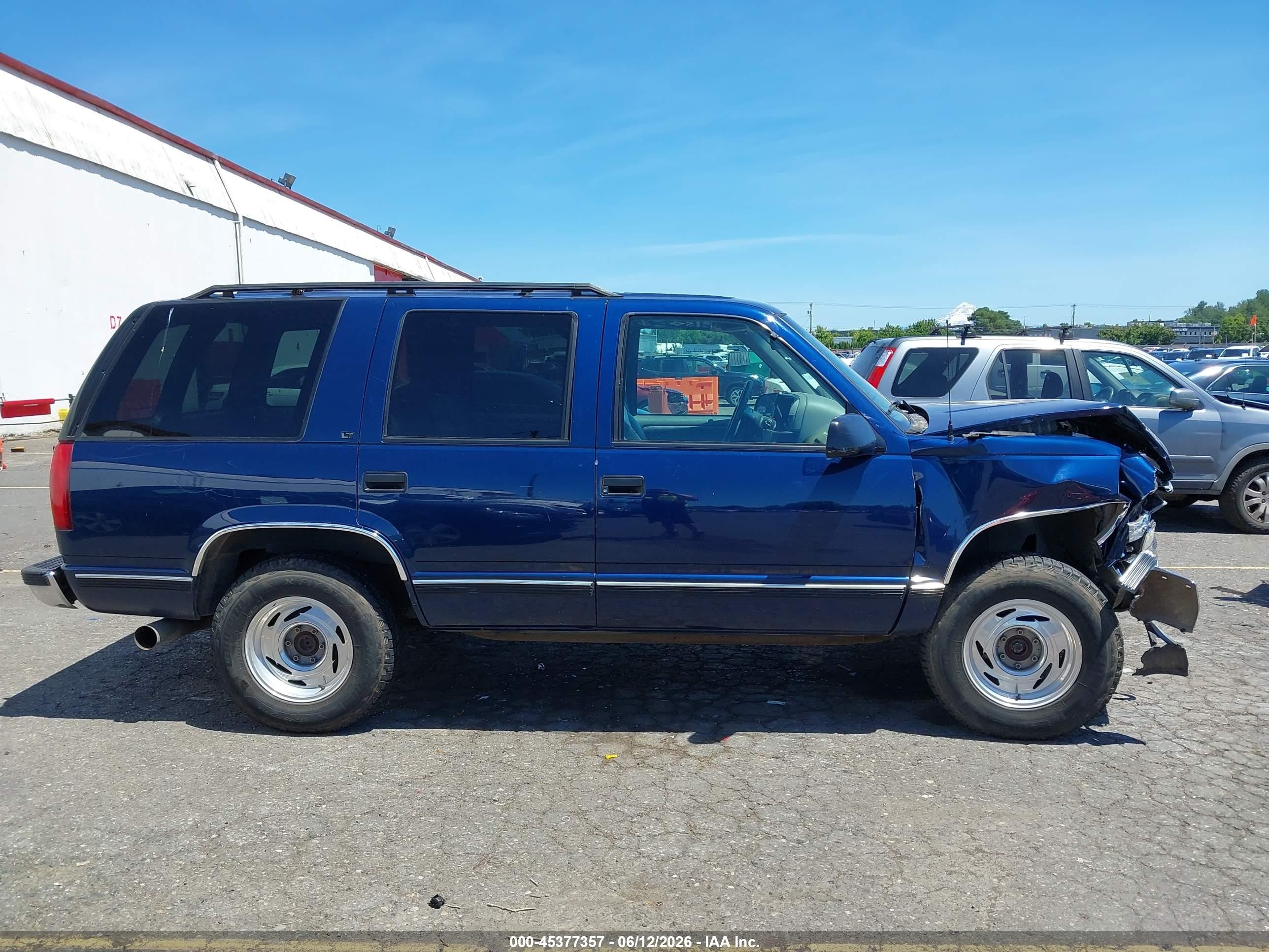1996 Chevrolet Tahoe K1500 Blue vin: 1GNEK13R8TJ306868