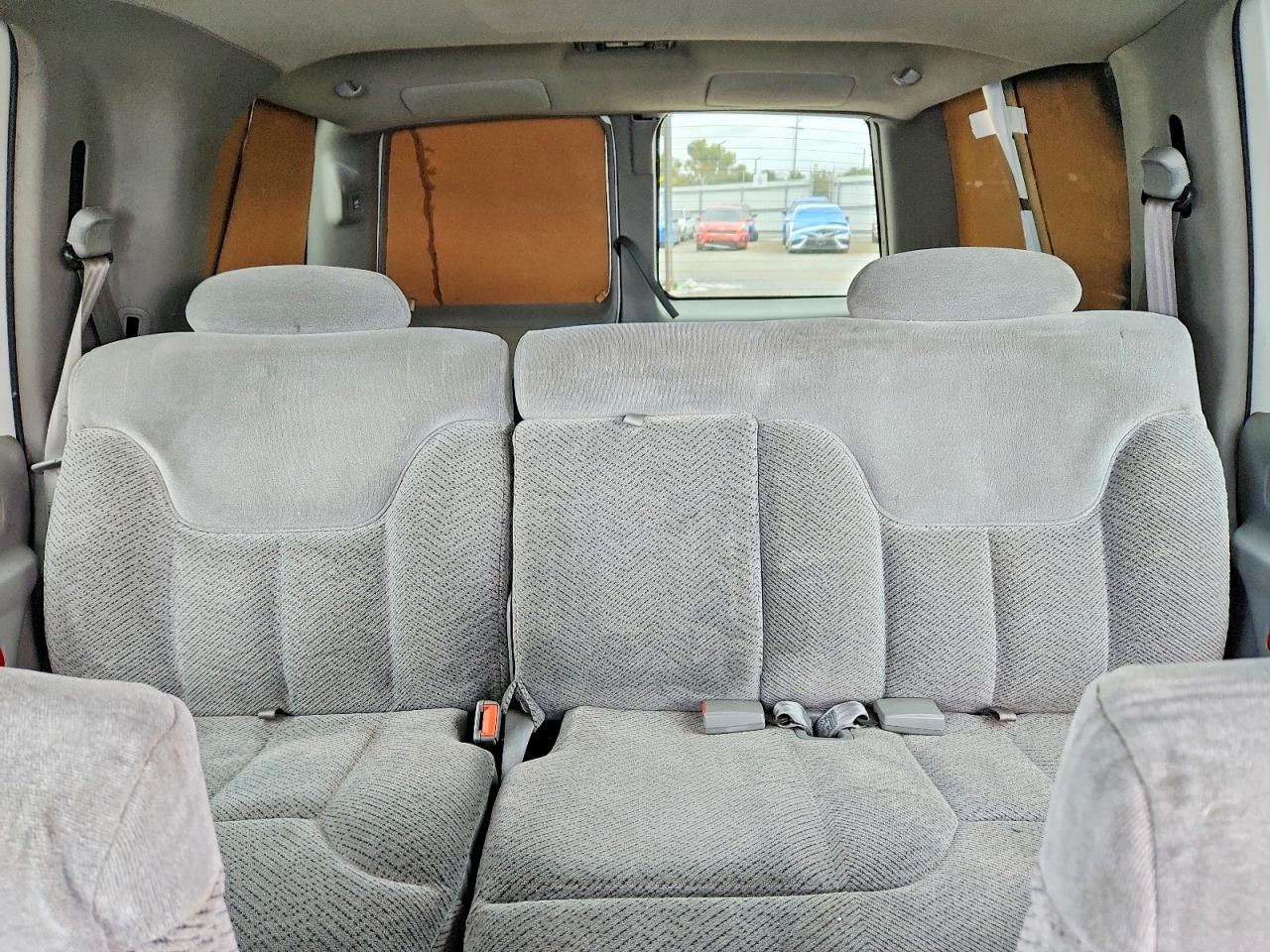 1999 Chevrolet Tahoe K1500 White vin: 1GNEK13R8XJ536612