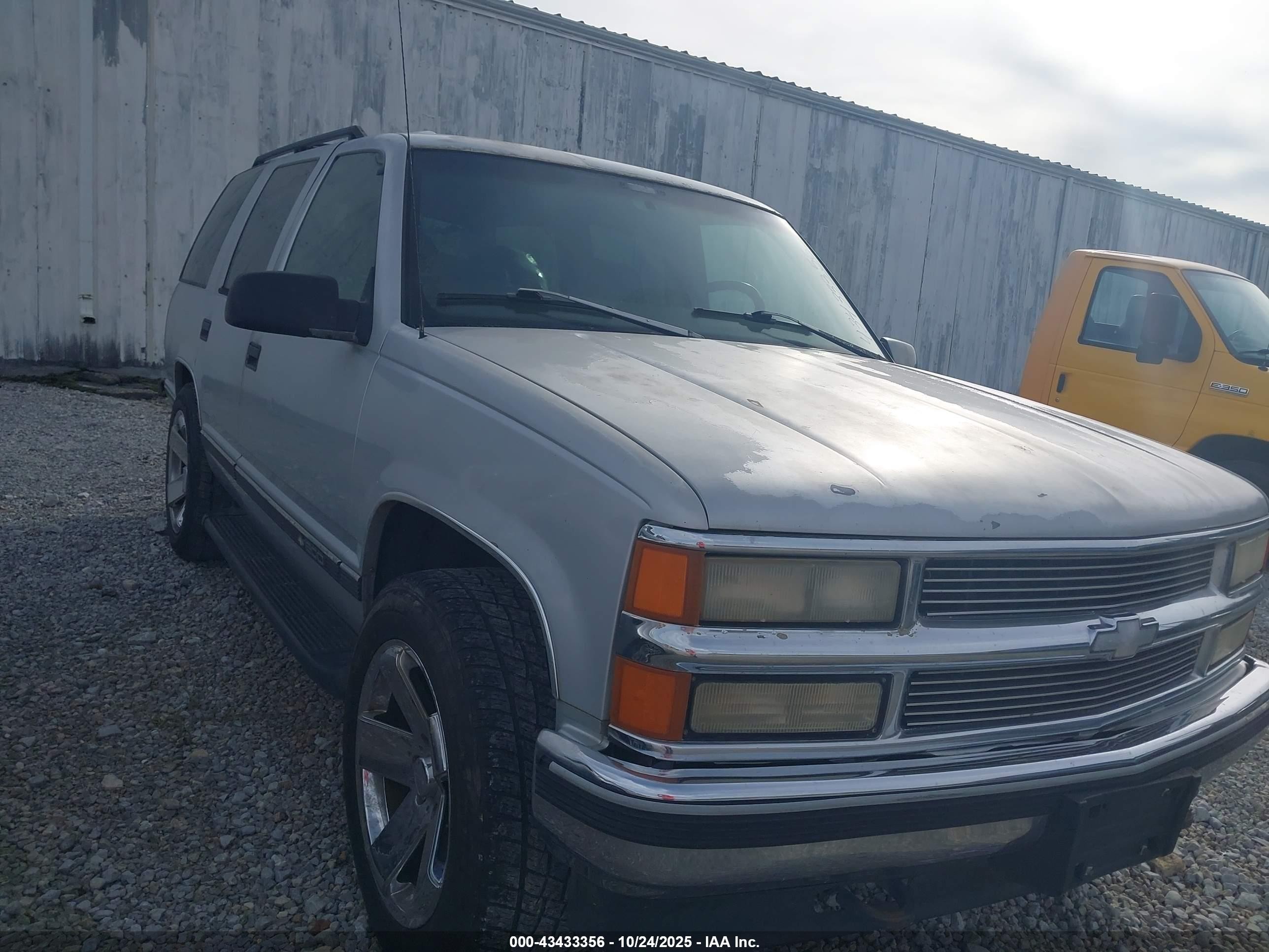 1997 Chevrolet Tahoe Lt Gray vin: 1GNEK13R9VJ341857