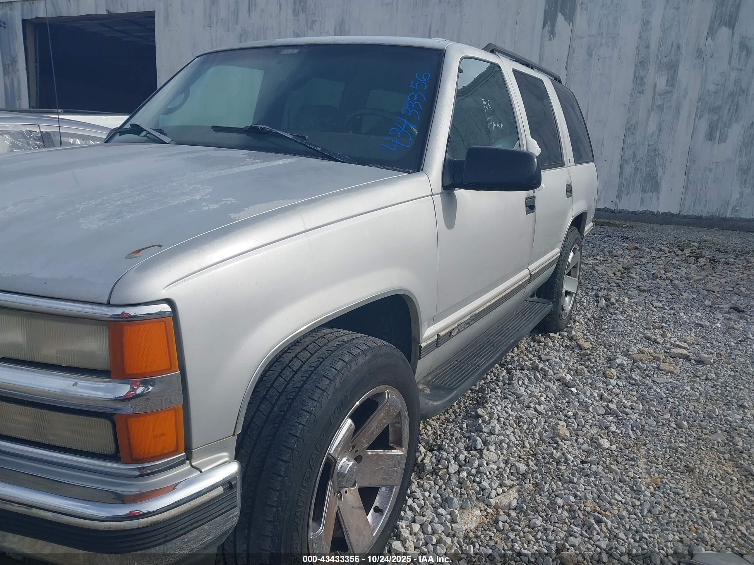 1997 Chevrolet Tahoe Lt Gray vin: 1GNEK13R9VJ341857