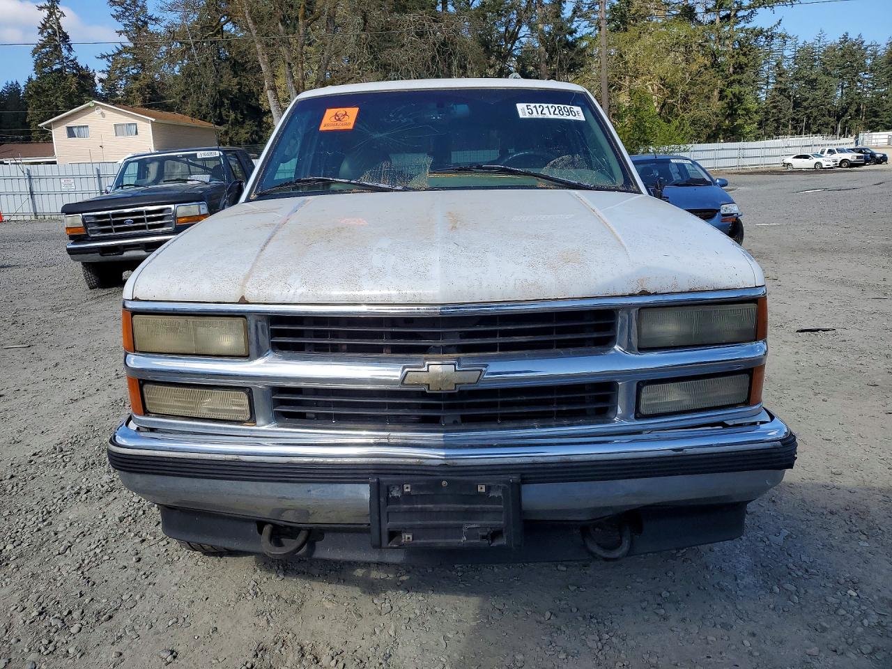 1996 Chevrolet Tahoe K1500 White vin: 1GNEK13RXTJ312137