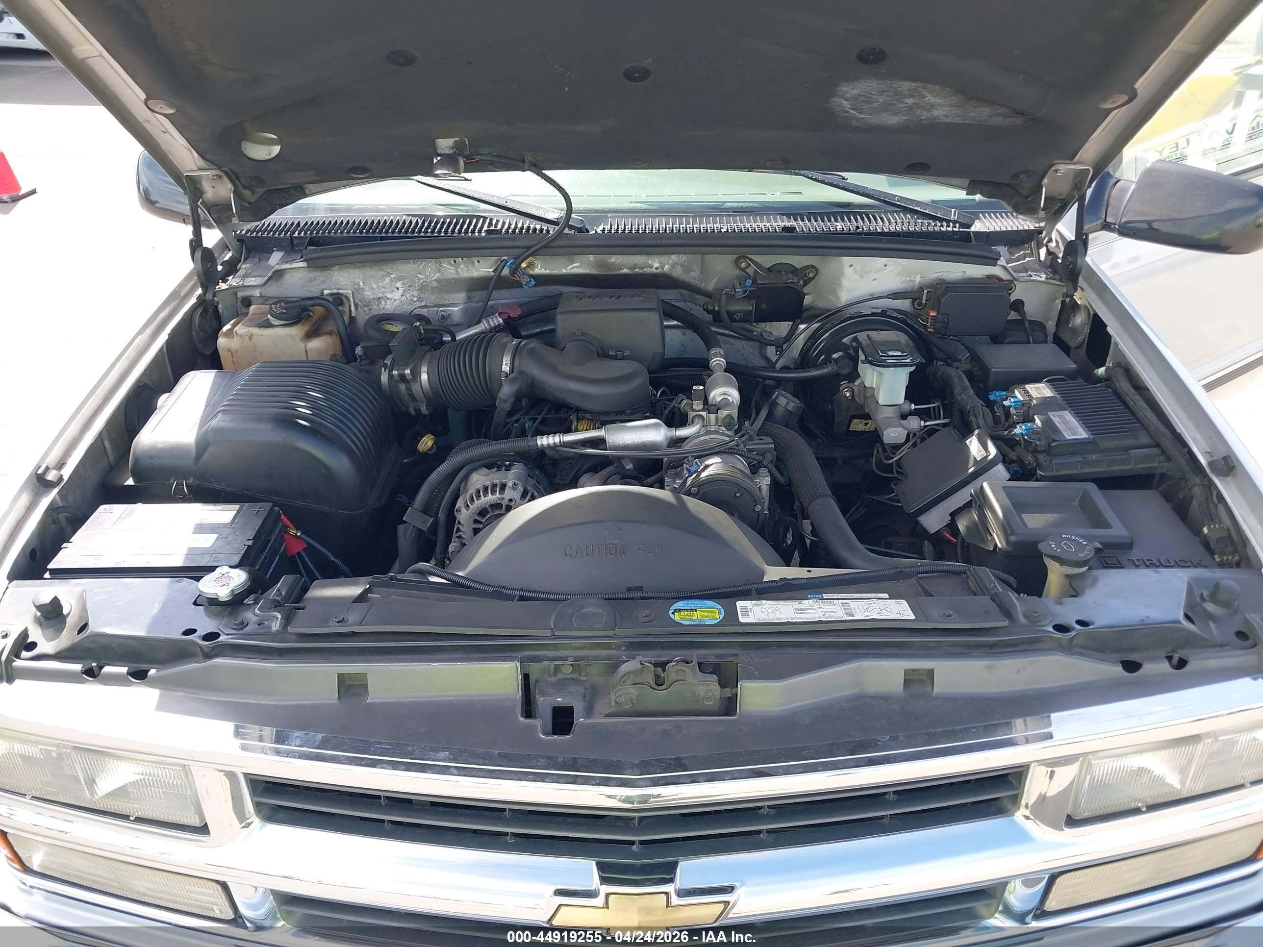 1997 Chevrolet Tahoe Ls Silver vin: 1GNEK13RXVJ301528