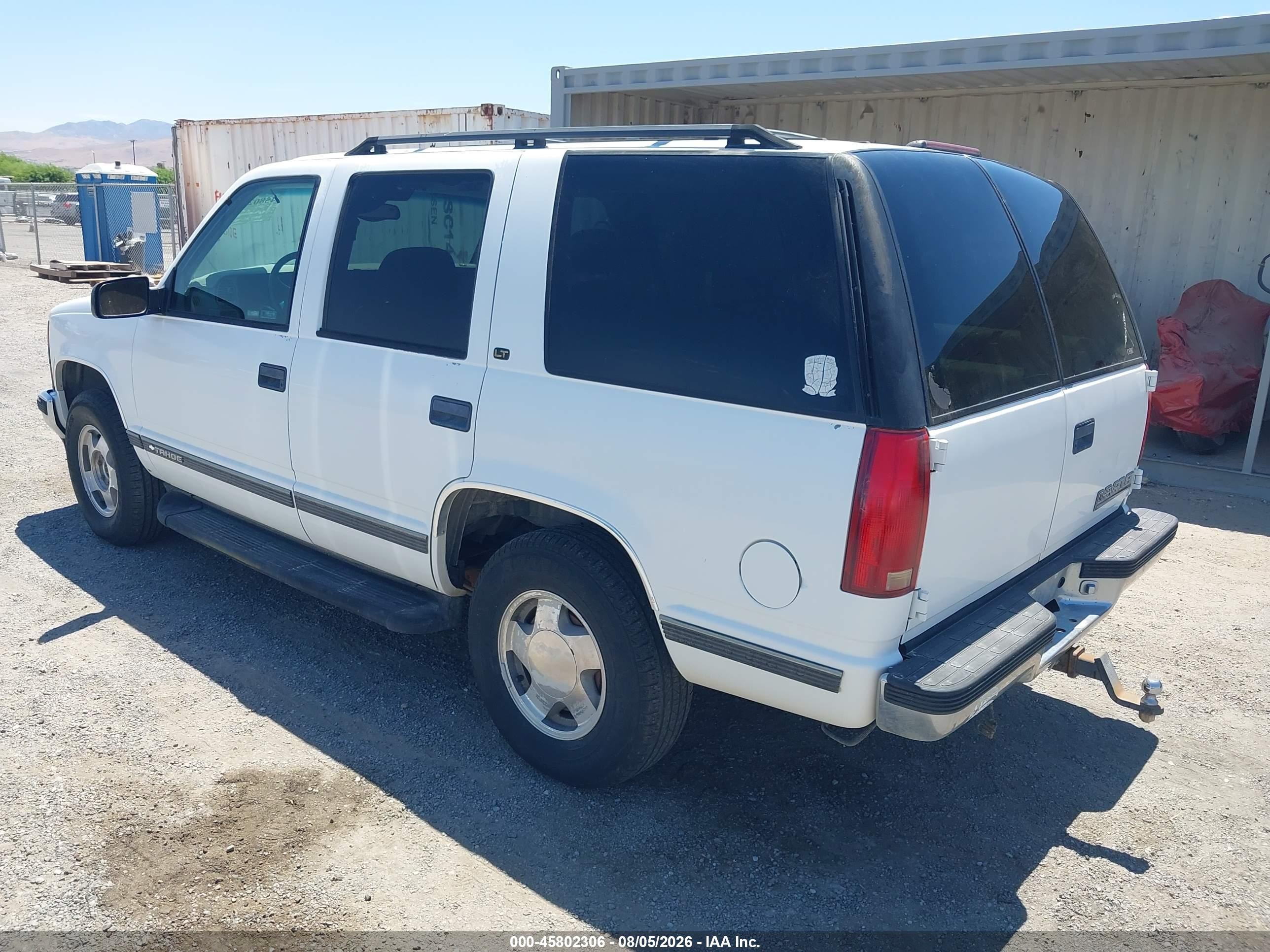 1998 Chevrolet Tahoe Ls White vin: 1GNEK13RXWJ377090