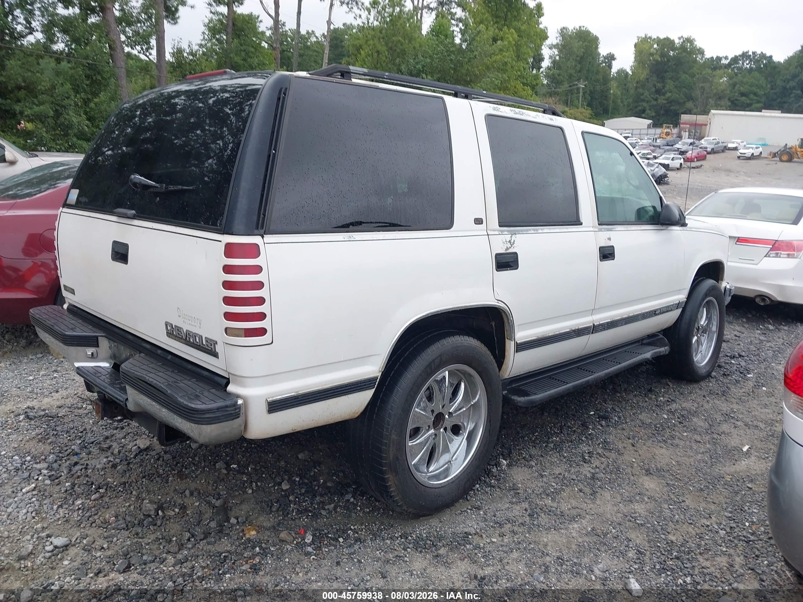 1999 Chevrolet Tahoe Ls Белый vin: 1GNEK13RXXJ487994