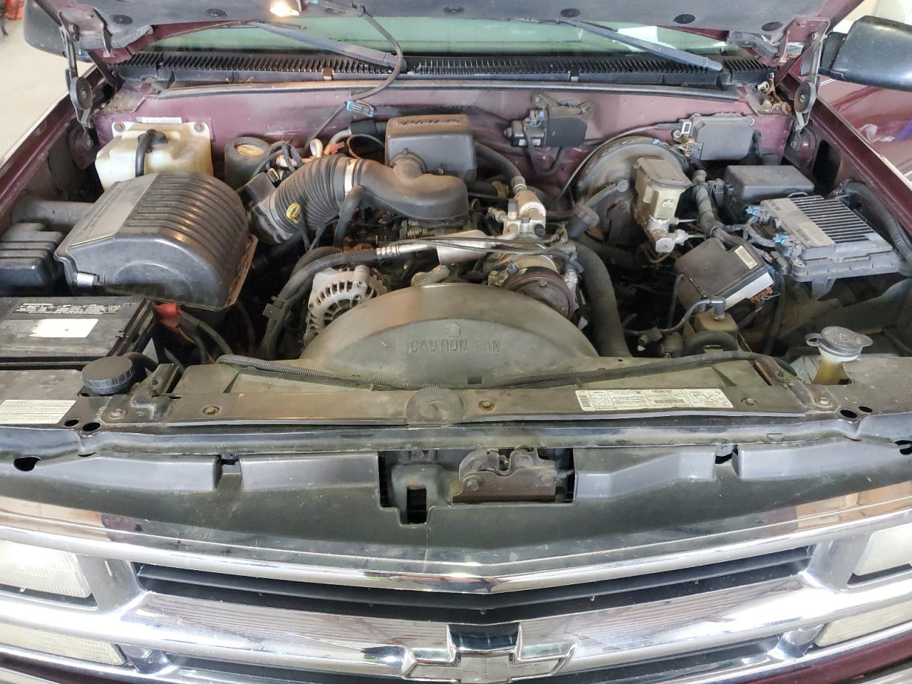 1999 Chevrolet Tahoe K1500 Бордовый vin: 1GNEK13RXXJ565075