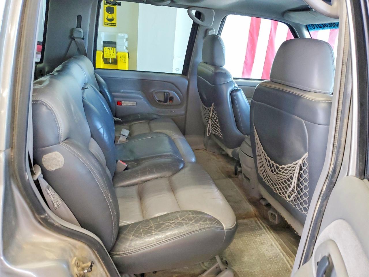 2000 Chevrolet Tahoe K1500 Tan vin: 1GNEK13RXYR185303