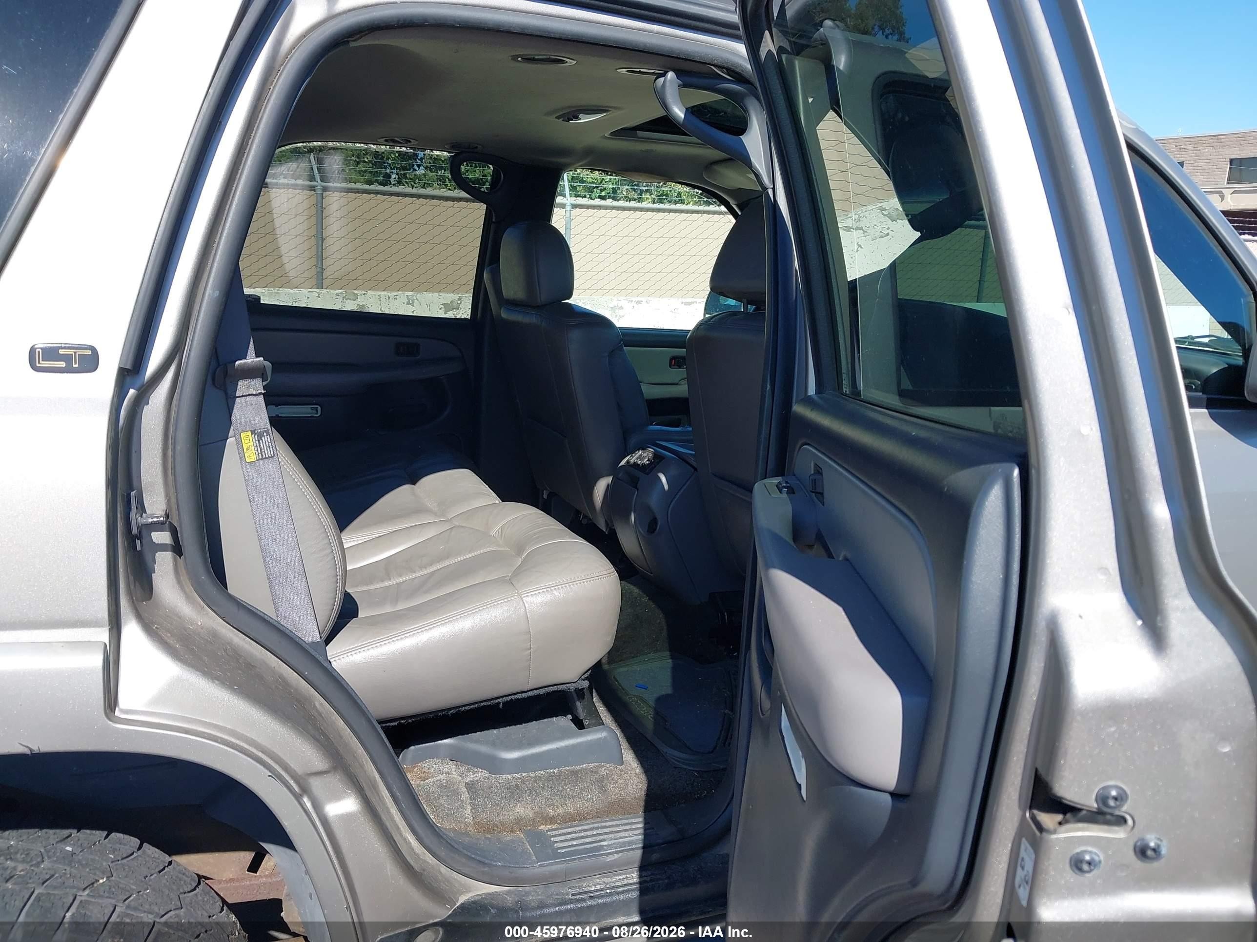 2002 Chevrolet Tahoe Lt Gold vin: 1GNEK13T02J165658