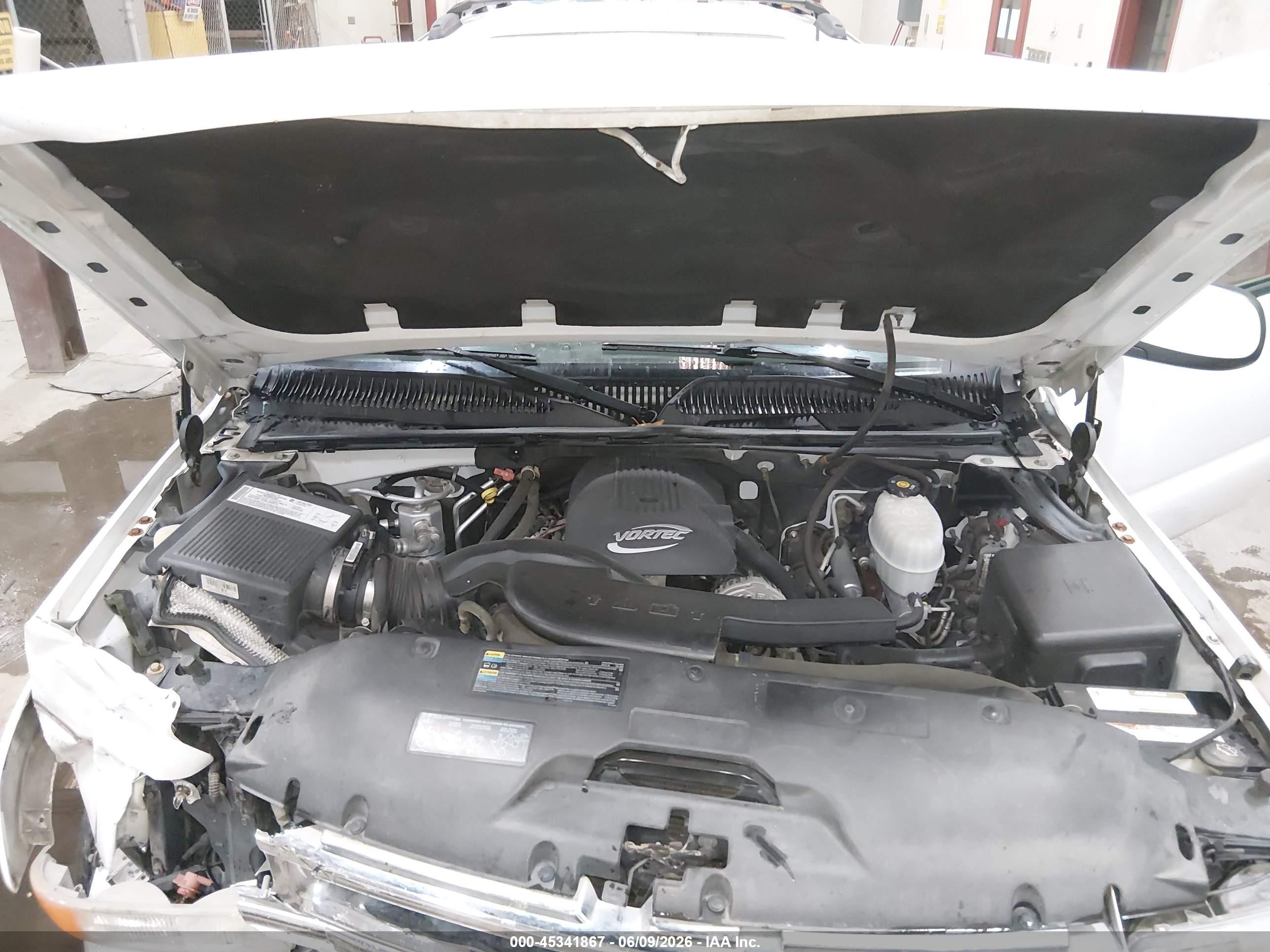 2005 Chevrolet Tahoe Lt White vin: 1GNEK13T05J220680