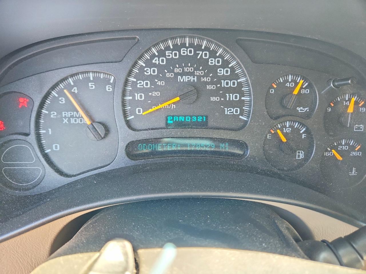 2005 Chevrolet Tahoe K1500 White vin: 1GNEK13T05R109211