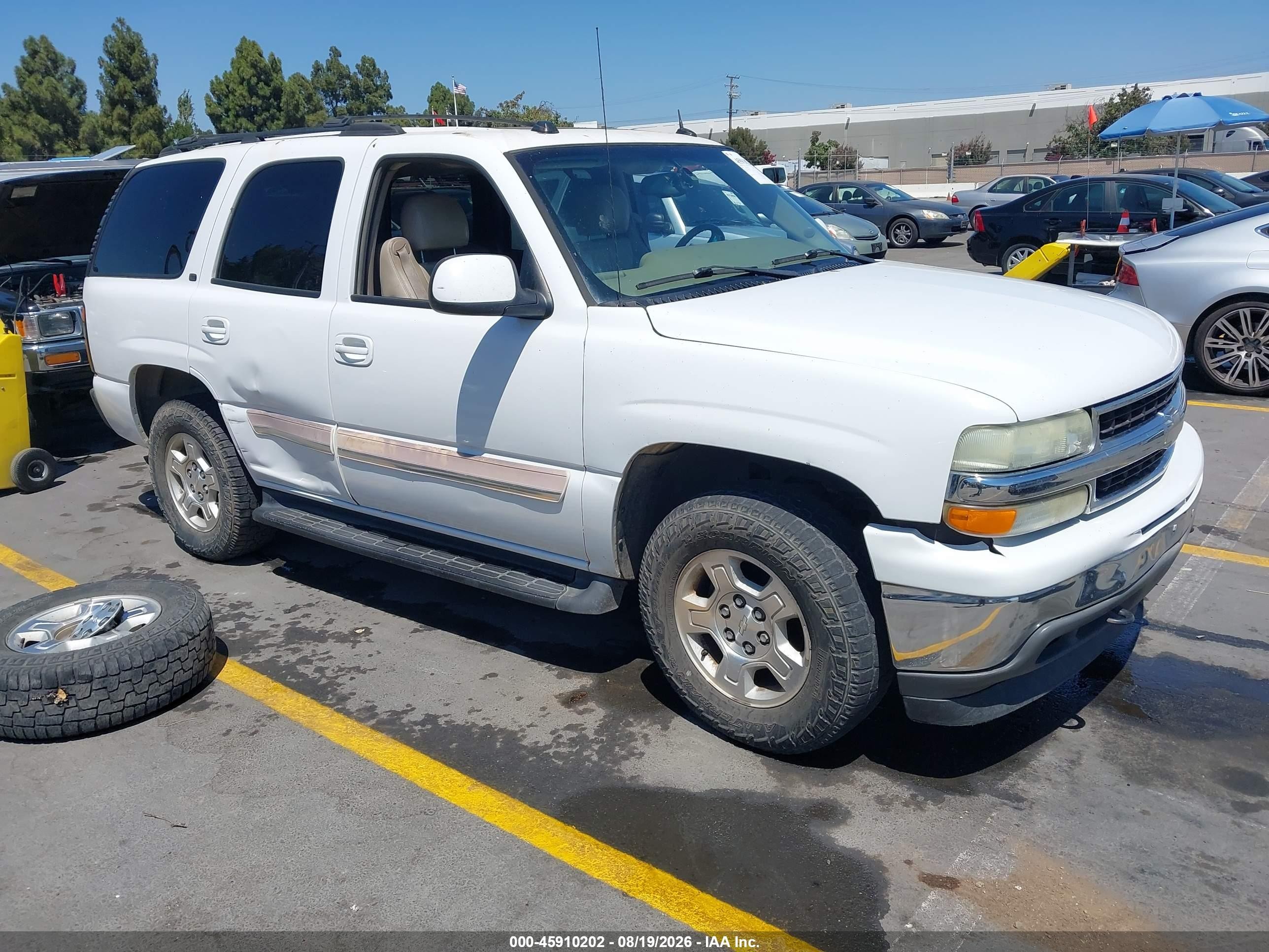2005 Chevrolet Tahoe Lt White vin: 1GNEK13T05R112433