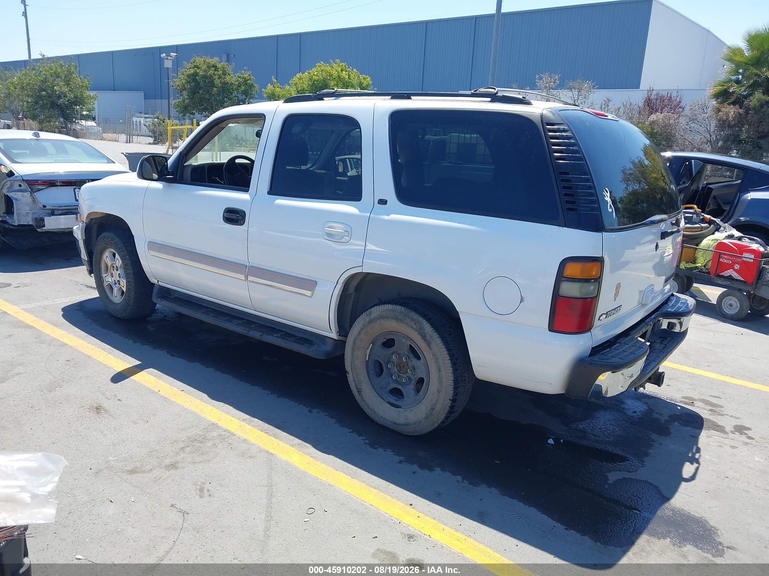 2005 Chevrolet Tahoe Lt White vin: 1GNEK13T05R112433