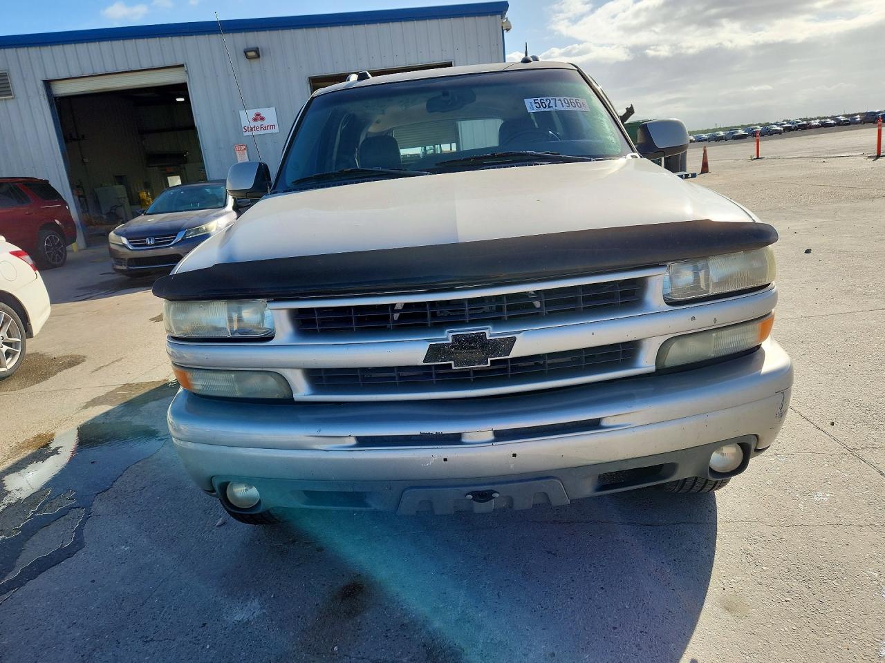 2005 Chevrolet Tahoe K1500 Beige vin: 1GNEK13T05R262199