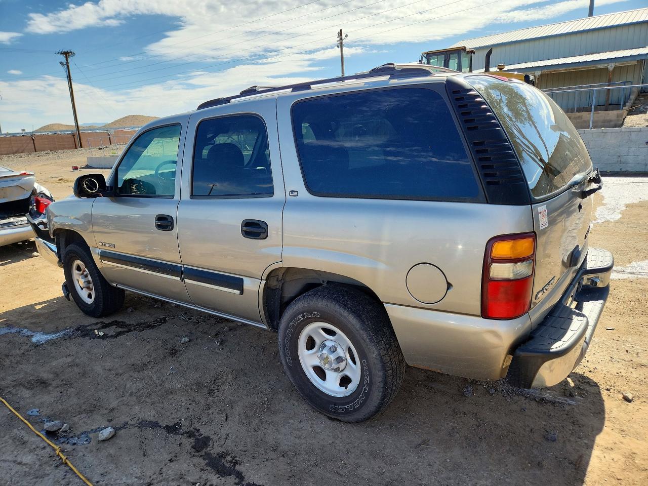 2001 Chevrolet Tahoe K1500 Tan vin: 1GNEK13T11R178984