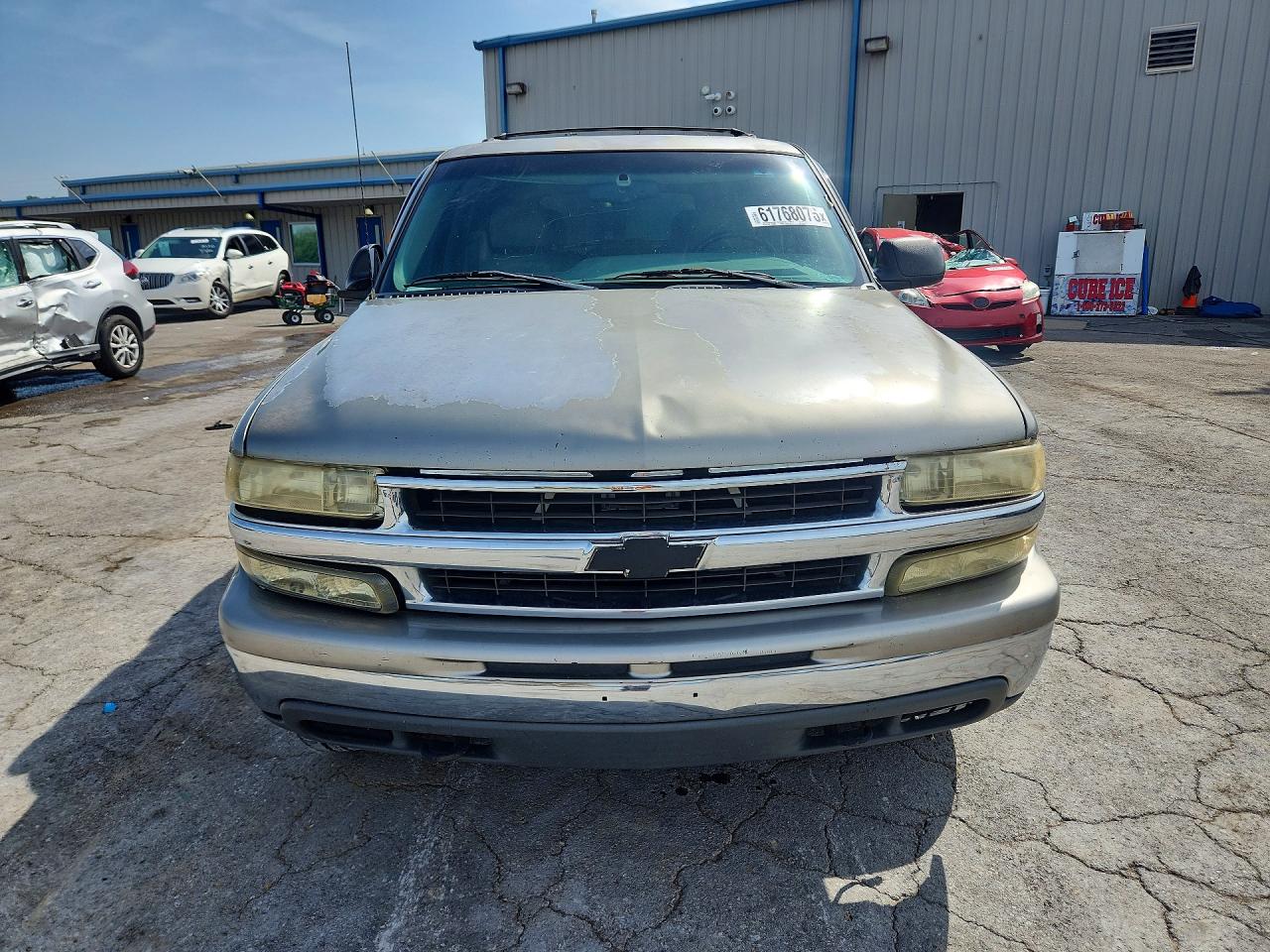 2002 Chevrolet Tahoe K1500 Gold vin: 1GNEK13T12J106313