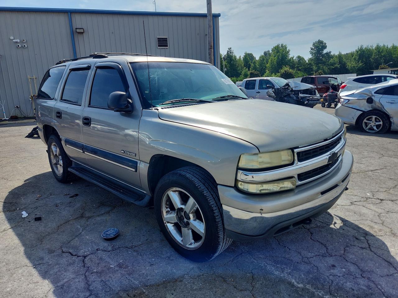 2002 Chevrolet Tahoe K1500 Gold vin: 1GNEK13T12J106313