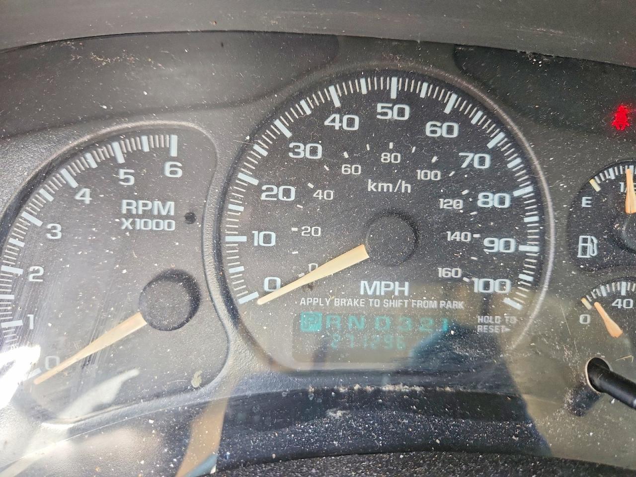 2002 Chevrolet Tahoe K1500 Gold vin: 1GNEK13T12J106313