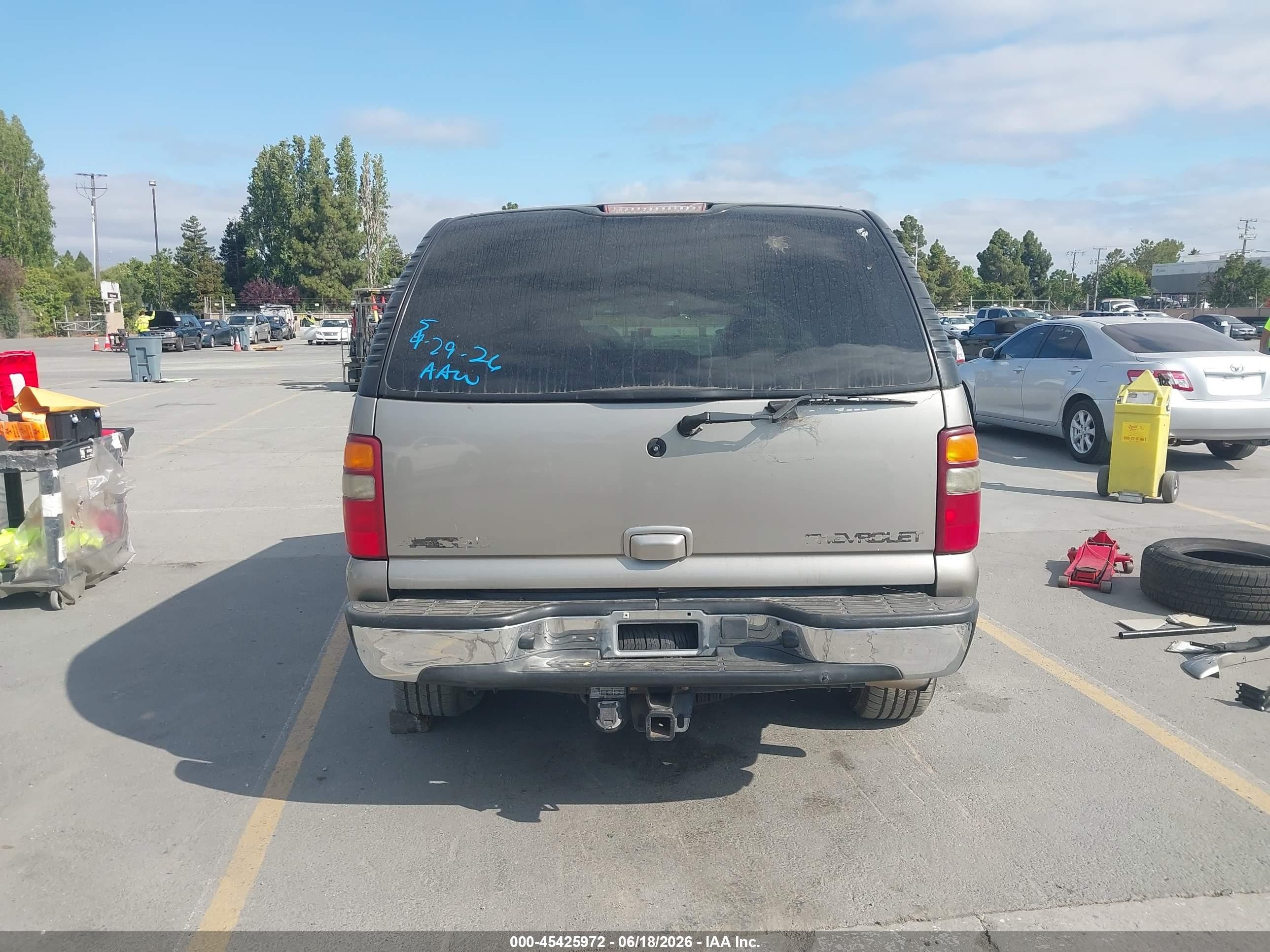2002 Chevrolet Tahoe Lt Gold vin: 1GNEK13T12R327704