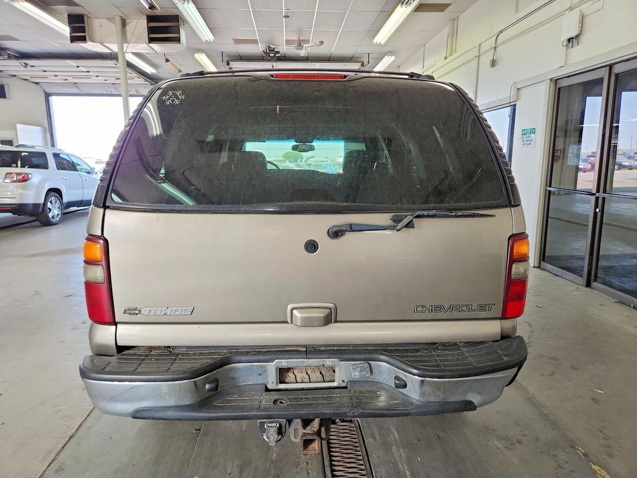 2003 Chevrolet Tahoe K1500 Tan vin: 1GNEK13T13J317075