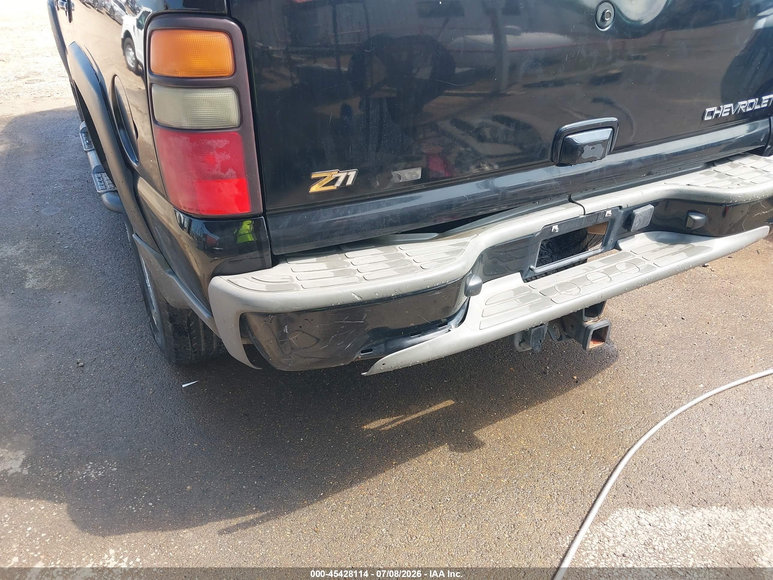 2004 Chevrolet Tahoe Z71 Black vin: 1GNEK13T14R169335