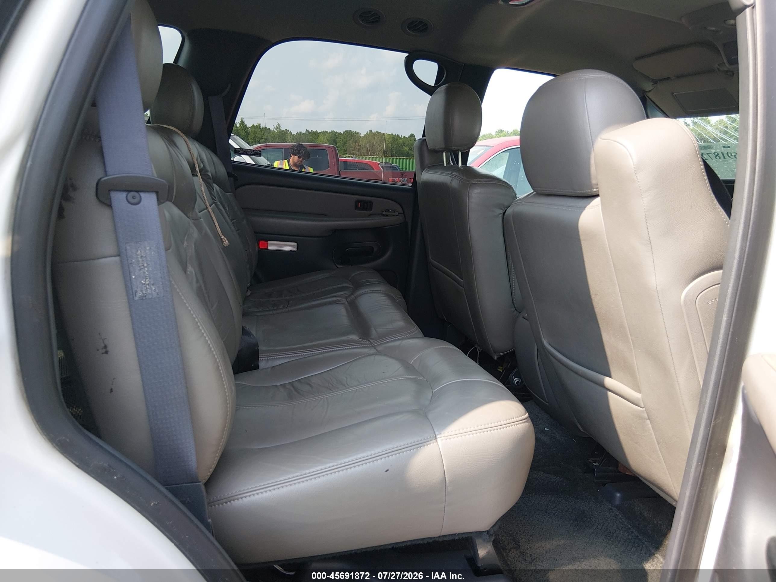 2000 Chevrolet Tahoe All New Ls White vin: 1GNEK13T1YJ101122