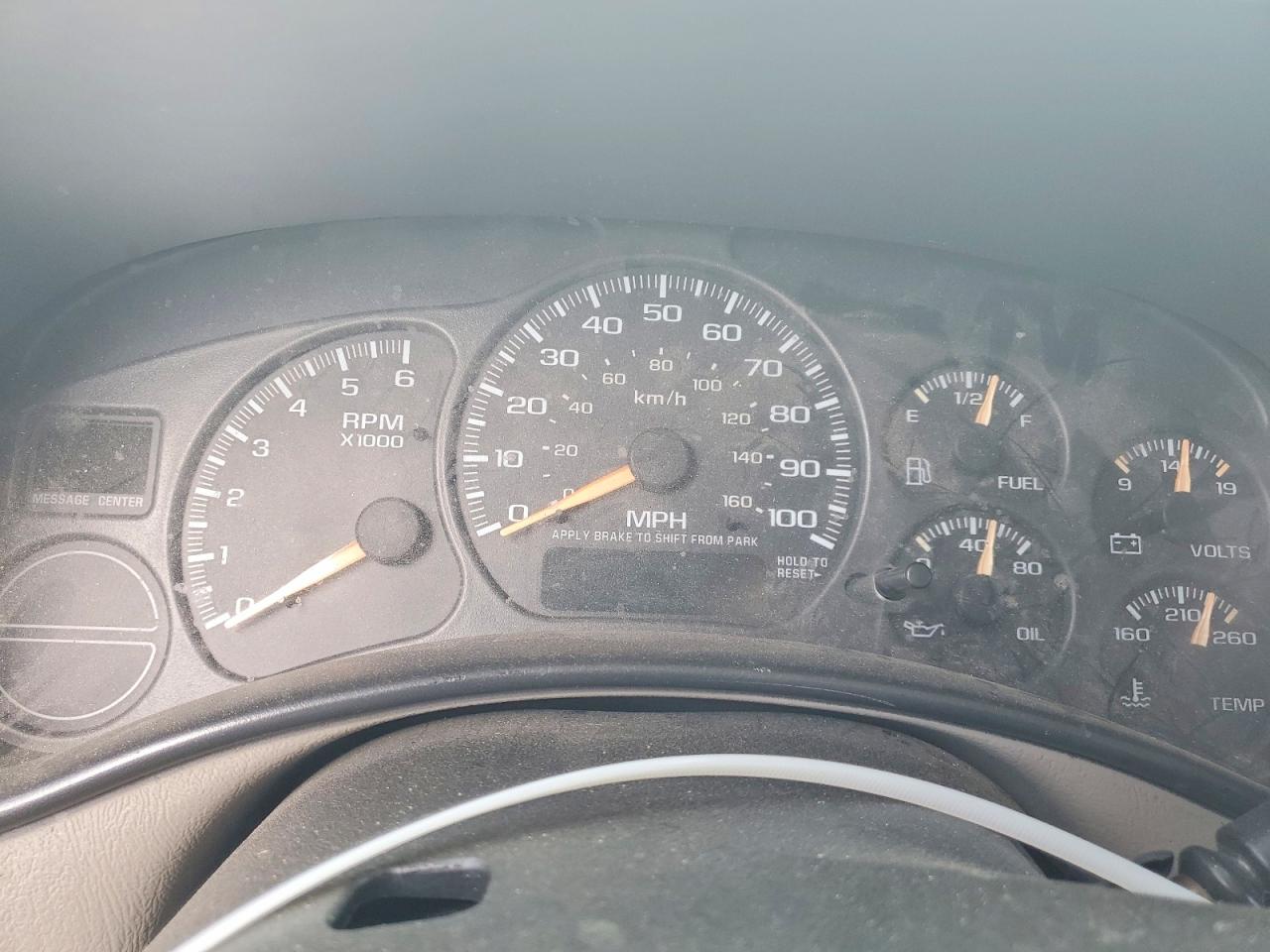 2002 Chevrolet Tahoe K1500 White vin: 1GNEK13T22R257775