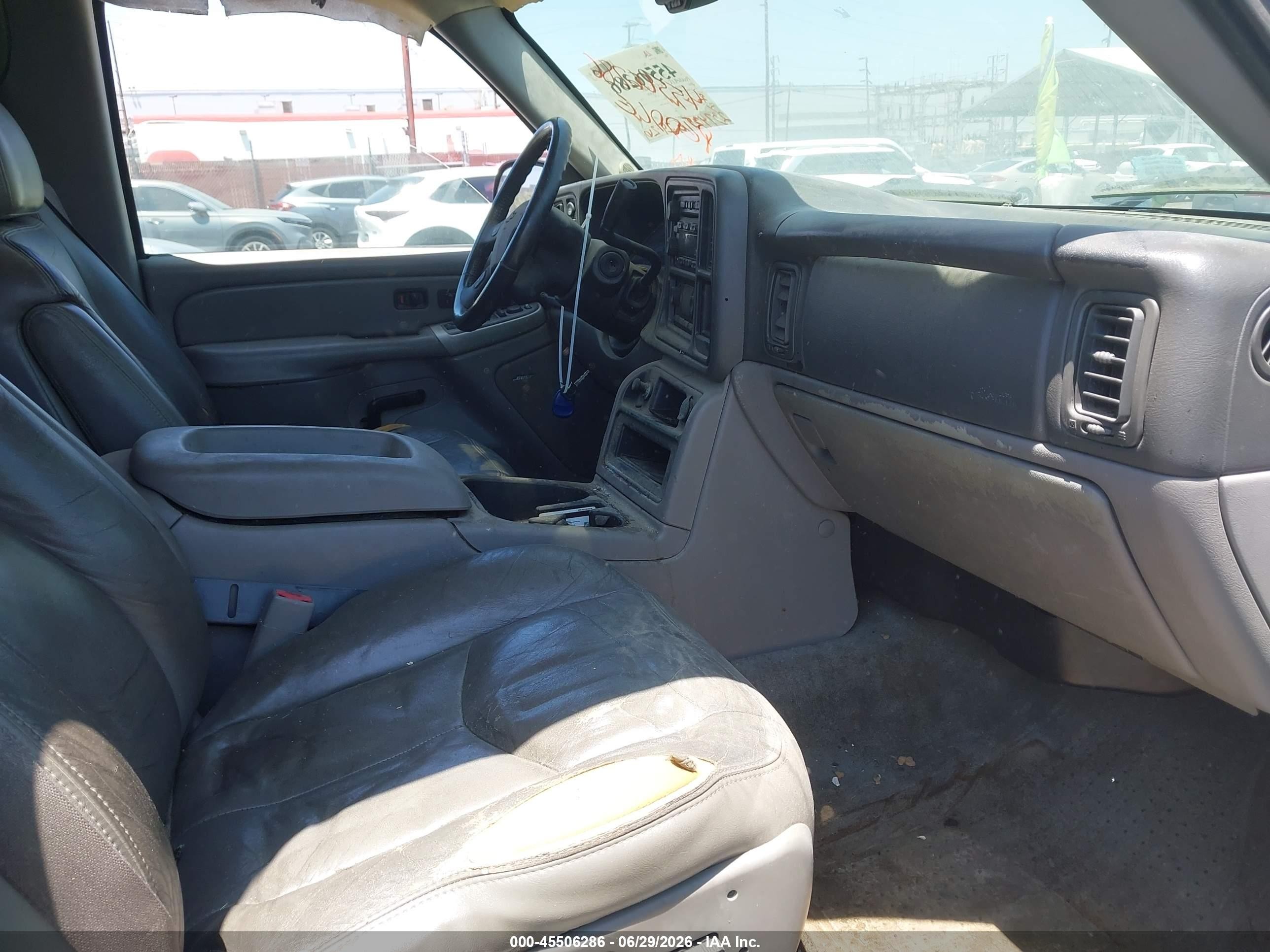 2004 Chevrolet Tahoe Z71 Black vin: 1GNEK13T24R301423